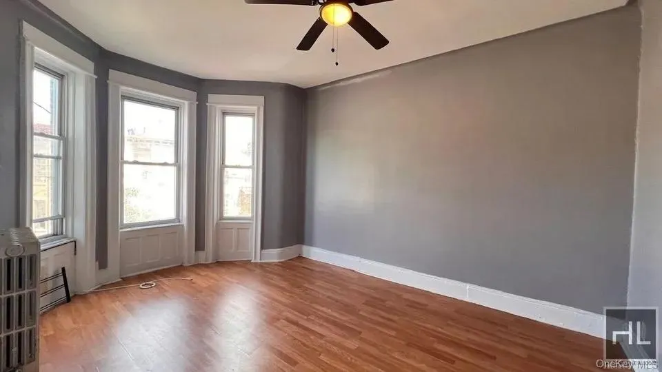 9746 Drew Street, New York, NY, 3 Bedroom Bedrooms, 6 Room Rooms,1 BathroomBathrooms,Residential Lease,For Rent,Drew Street,0,1058246 9746 Drew Street, New York, NY, 3 Bedroom Bedrooms, 6 Room Rooms,1 BathroomBathrooms,Residential Lease,For Rent,Drew Street,0,1058246