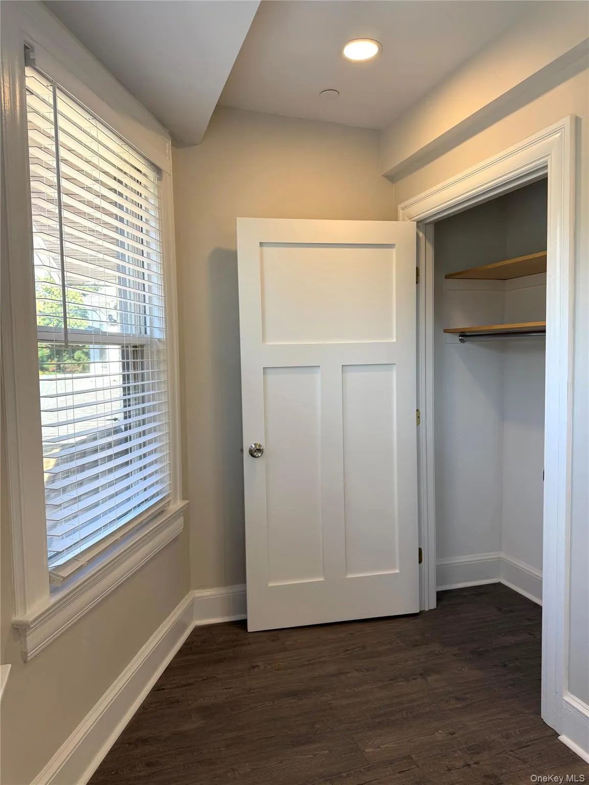 148 Meadow Lane, New Rochelle, NY, 4 Bedrooms Bedrooms, 6 Rooms Rooms,2 BathroomsBathrooms,Residential Lease,For Rent,Meadow,0,1058252 148 Meadow Lane, New Rochelle, NY, 4 Bedrooms Bedrooms, 6 Rooms Rooms,2 BathroomsBathrooms,Residential Lease,For Rent,Meadow,0,1058252