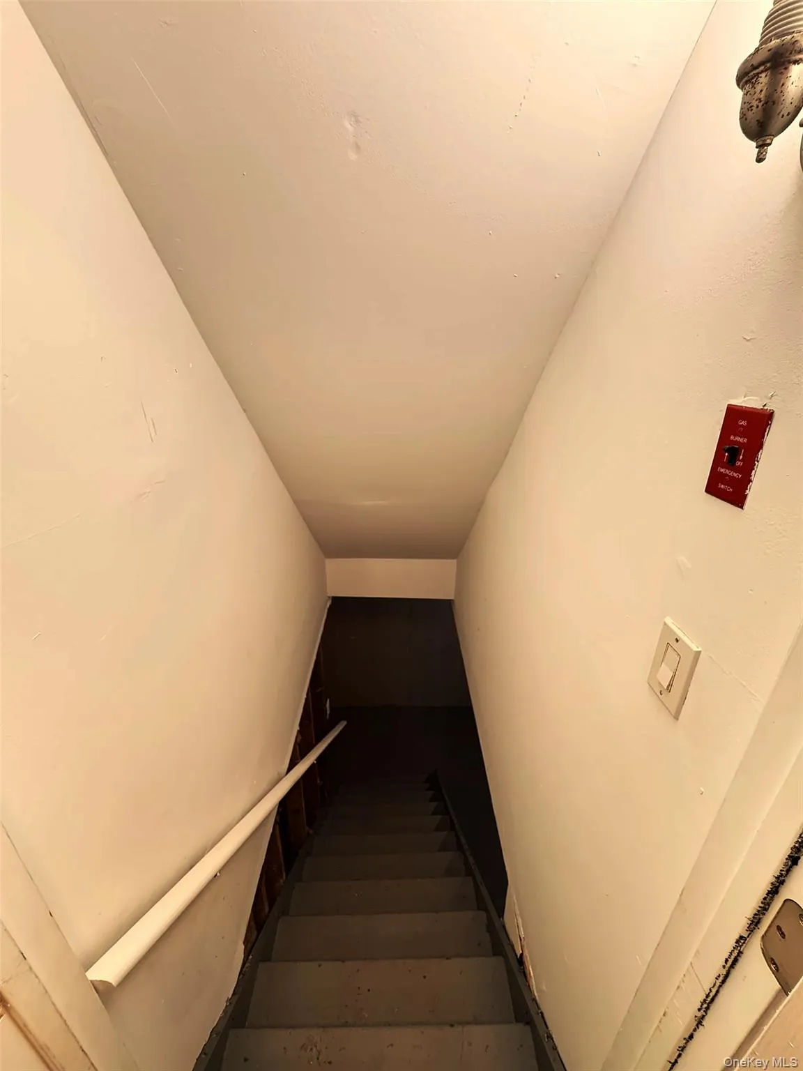 45A Brushwood Drive, Brookhaven, NY, 6 Bedrooms Bedrooms, 10 Rooms Rooms,2 BathroomsBathrooms,Residential,For Rent,Brushwood,0,1058269 45A Brushwood Drive, Brookhaven, NY, 6 Bedrooms Bedrooms, 10 Rooms Rooms,2 BathroomsBathrooms,Residential,For Rent,Brushwood,0,1058269