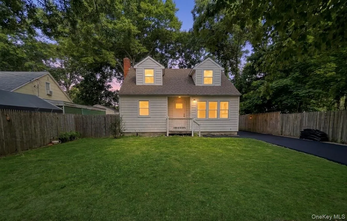 45A Brushwood Drive, Brookhaven, NY, 6 Bedrooms Bedrooms, 10 Rooms Rooms,2 BathroomsBathrooms,Residential,For Rent,Brushwood,0,1058269 45A Brushwood Drive, Brookhaven, NY, 6 Bedrooms Bedrooms, 10 Rooms Rooms,2 BathroomsBathrooms,Residential,For Rent,Brushwood,0,1058269