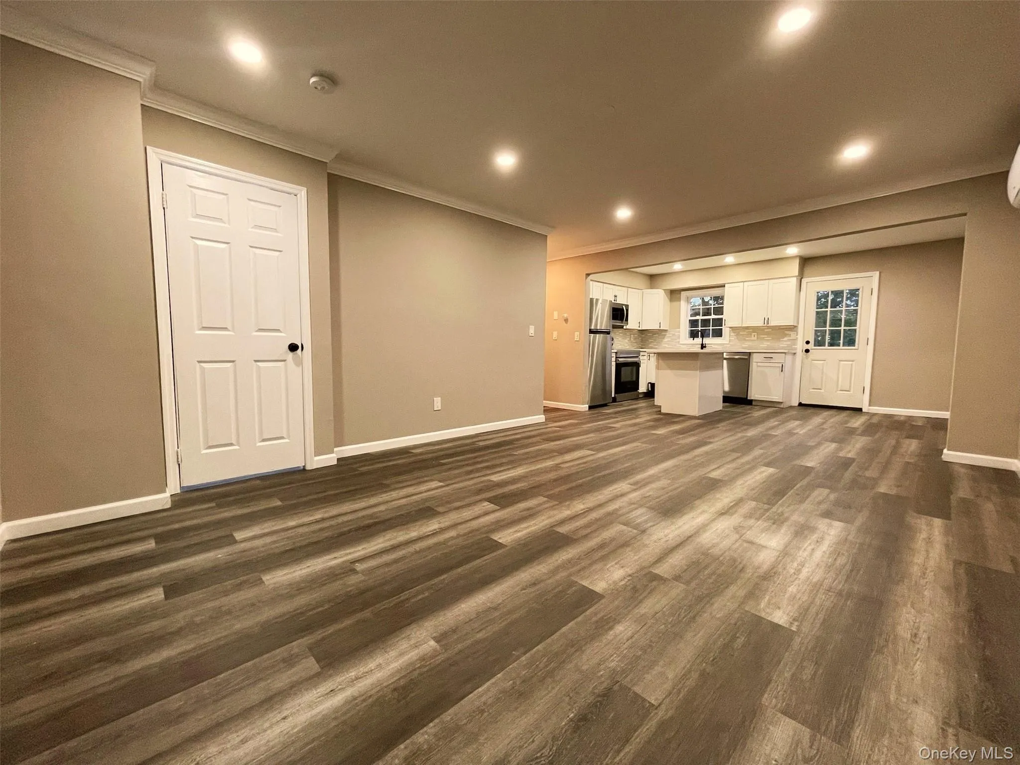 45A Brushwood Drive, Brookhaven, NY, 6 Bedrooms Bedrooms, 10 Rooms Rooms,2 BathroomsBathrooms,Residential,For Rent,Brushwood,0,1058269 45A Brushwood Drive, Brookhaven, NY, 6 Bedrooms Bedrooms, 10 Rooms Rooms,2 BathroomsBathrooms,Residential,For Rent,Brushwood,0,1058269