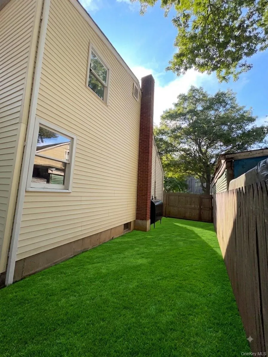 45A Brushwood Drive, Brookhaven, NY, 6 Bedrooms Bedrooms, 10 Rooms Rooms,2 BathroomsBathrooms,Residential,For Rent,Brushwood,0,1058269 45A Brushwood Drive, Brookhaven, NY, 6 Bedrooms Bedrooms, 10 Rooms Rooms,2 BathroomsBathrooms,Residential,For Rent,Brushwood,0,1058269