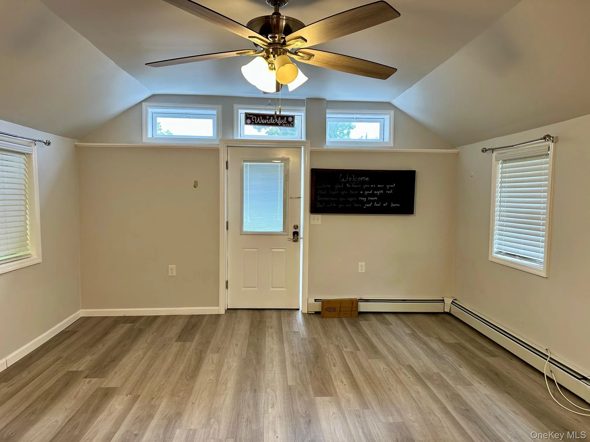 38 Glenmere Avenue, Warwick (town), NY, 1 Bedroom Bedrooms, 3 Room Rooms,1 BathroomBathrooms,Residential Lease,For Rent,Glenmere,0,1058271 38 Glenmere Avenue, Warwick (town), NY, 1 Bedroom Bedrooms, 3 Room Rooms,1 BathroomBathrooms,Residential Lease,For Rent,Glenmere,0,1058271