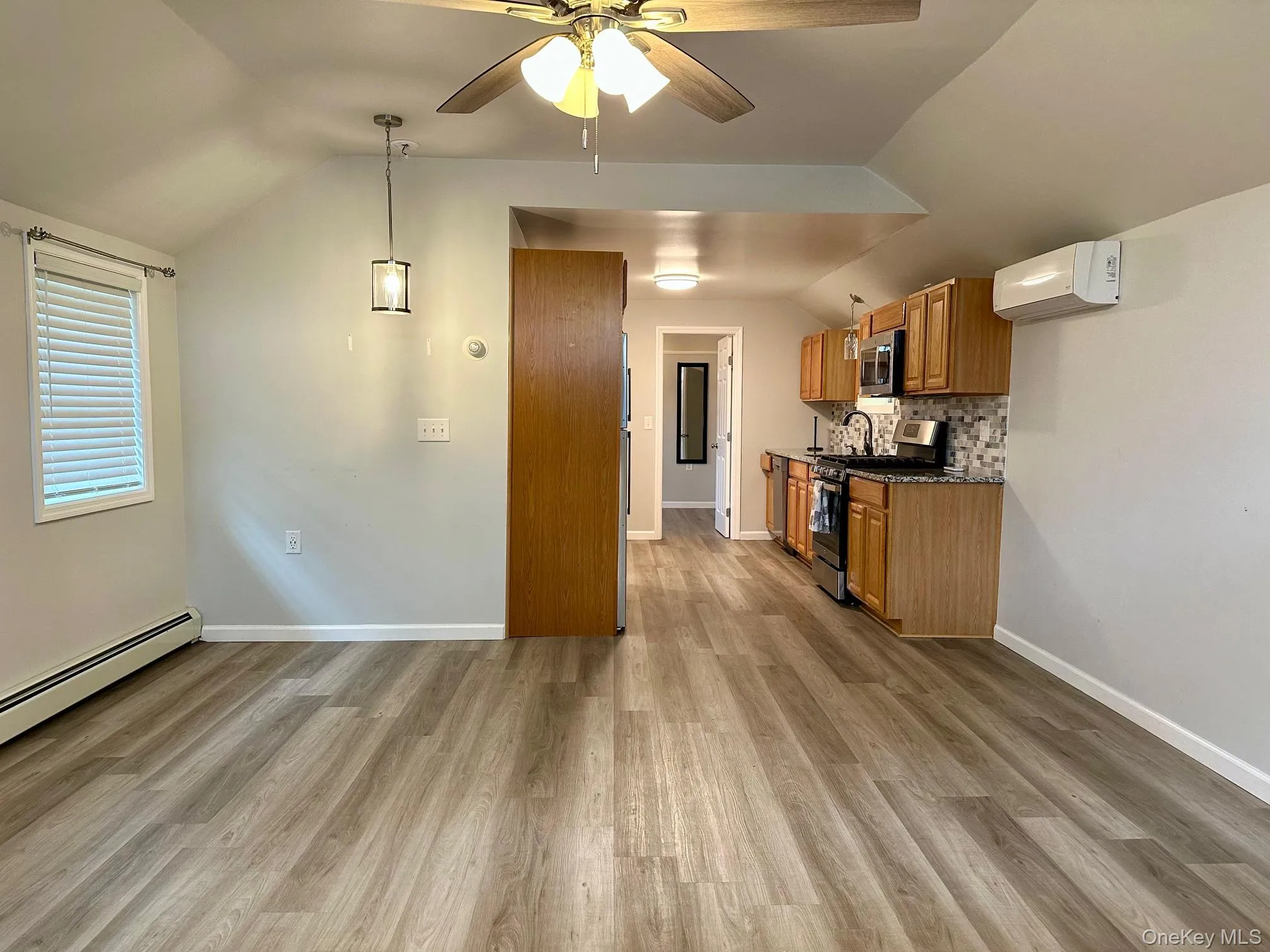 38 Glenmere Avenue, Warwick (town), NY, 1 Bedroom Bedrooms, 3 Room Rooms,1 BathroomBathrooms,Residential Lease,For Rent,Glenmere,0,1058271 38 Glenmere Avenue, Warwick (town), NY, 1 Bedroom Bedrooms, 3 Room Rooms,1 BathroomBathrooms,Residential Lease,For Rent,Glenmere,0,1058271
