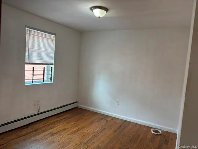24107 147th Avenue, New York, NY, 2 Bedroom Bedrooms, 4 Room Rooms,1 BathroomBathrooms,Residential Lease,For Rent,147th,0,1058277 24107 147th Avenue, New York, NY, 2 Bedroom Bedrooms, 4 Room Rooms,1 BathroomBathrooms,Residential Lease,For Rent,147th,0,1058277