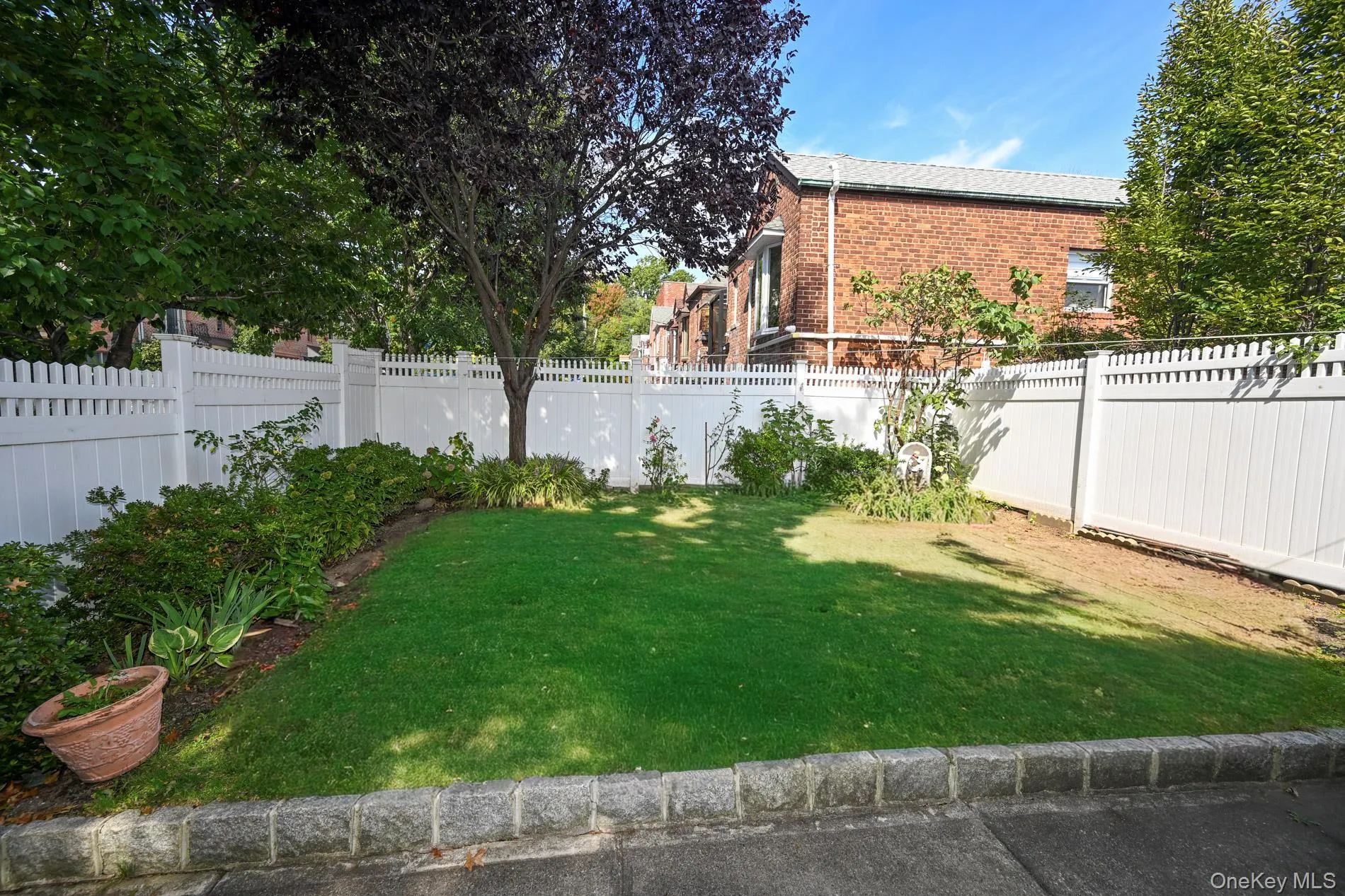 7601 58th Road, New York, NY, 2 Bedrooms Bedrooms, 6 Rooms Rooms,2 BathroomsBathrooms,Residential,For Rent,58th,0,1058279 7601 58th Road, New York, NY, 2 Bedrooms Bedrooms, 6 Rooms Rooms,2 BathroomsBathrooms,Residential,For Rent,58th,0,1058279