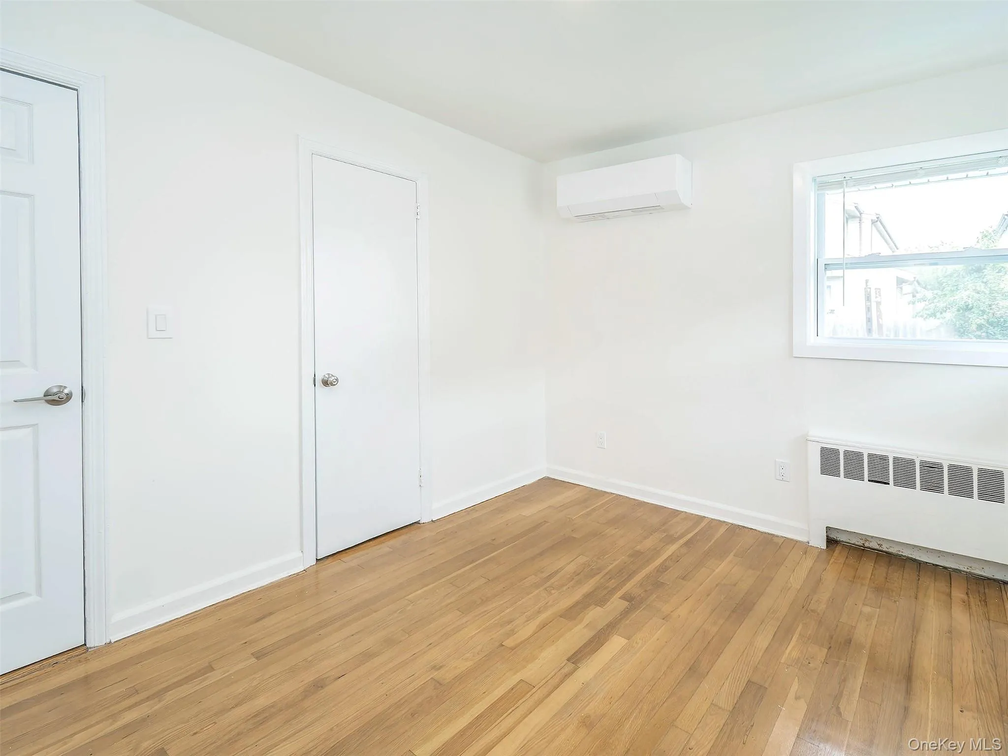 Bedroom #1: It has it's own split AC/heat unit for personal control Bedroom #1: It has it's own split AC/heat unit for personal control