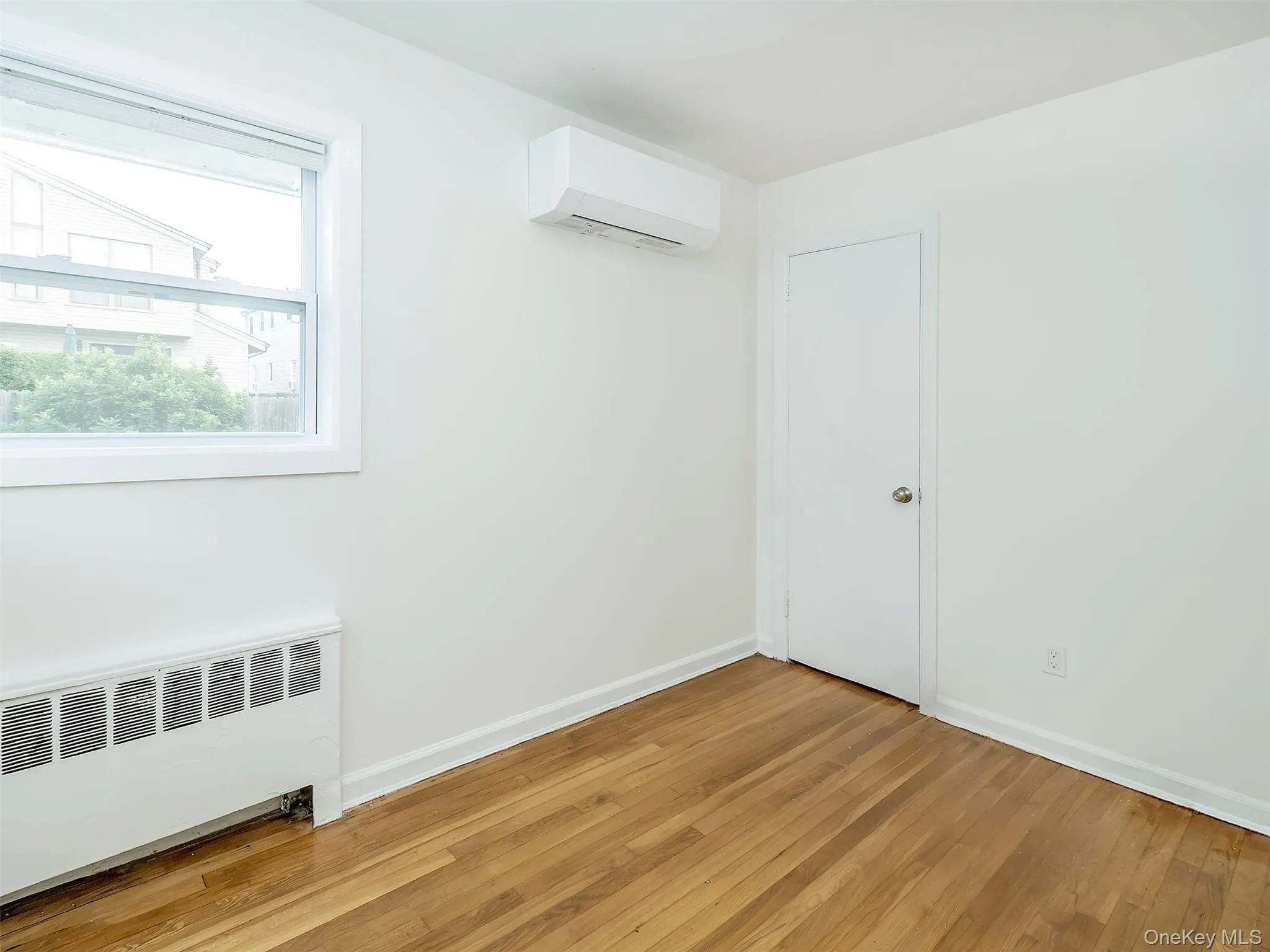 Bedroom #2: It has it's own split AC/heat unit for personal control Bedroom #2: It has it's own split AC/heat unit for personal control