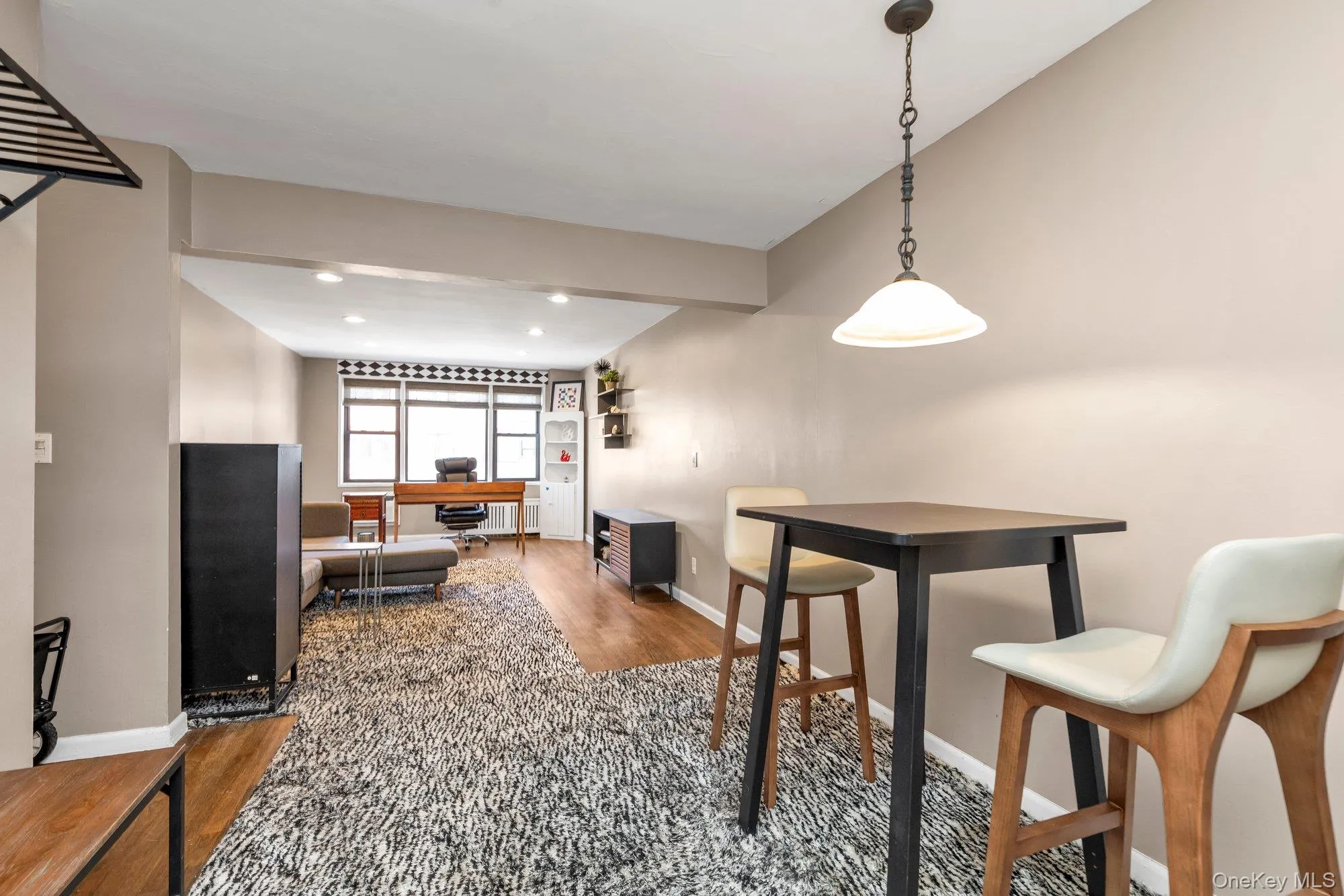 1 Birchwood Court, North Hempstead, NY, 1 Bedroom Bedrooms, 4 Rooms Rooms,1 BathroomBathrooms,Residential,For Rent,Birchwood,0,1058284 1 Birchwood Court, North Hempstead, NY, 1 Bedroom Bedrooms, 4 Rooms Rooms,1 BathroomBathrooms,Residential,For Rent,Birchwood,0,1058284