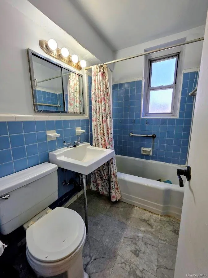 18-50 211th Street, New York, NY, 1 Bedroom Bedrooms, 4 Rooms Rooms,1 BathroomBathrooms,Residential,For Rent,211th,0,1058286 18-50 211th Street, New York, NY, 1 Bedroom Bedrooms, 4 Rooms Rooms,1 BathroomBathrooms,Residential,For Rent,211th,0,1058286
