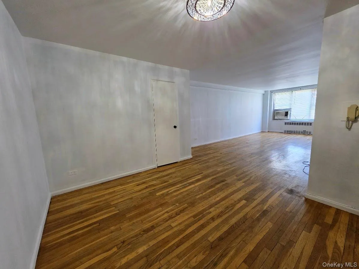 18-50 211th Street, New York, NY, 1 Bedroom Bedrooms, 4 Rooms Rooms,1 BathroomBathrooms,Residential,For Rent,211th,0,1058286 18-50 211th Street, New York, NY, 1 Bedroom Bedrooms, 4 Rooms Rooms,1 BathroomBathrooms,Residential,For Rent,211th,0,1058286