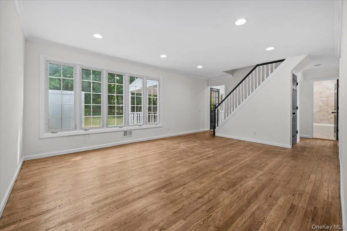 40 Newkirk Road, Yonkers, NY, 3 Bedrooms Bedrooms, 6 Rooms Rooms,2 BathroomsBathrooms,Residential,For Rent,Newkirk,0,1058293 40 Newkirk Road, Yonkers, NY, 3 Bedrooms Bedrooms, 6 Rooms Rooms,2 BathroomsBathrooms,Residential,For Rent,Newkirk,0,1058293