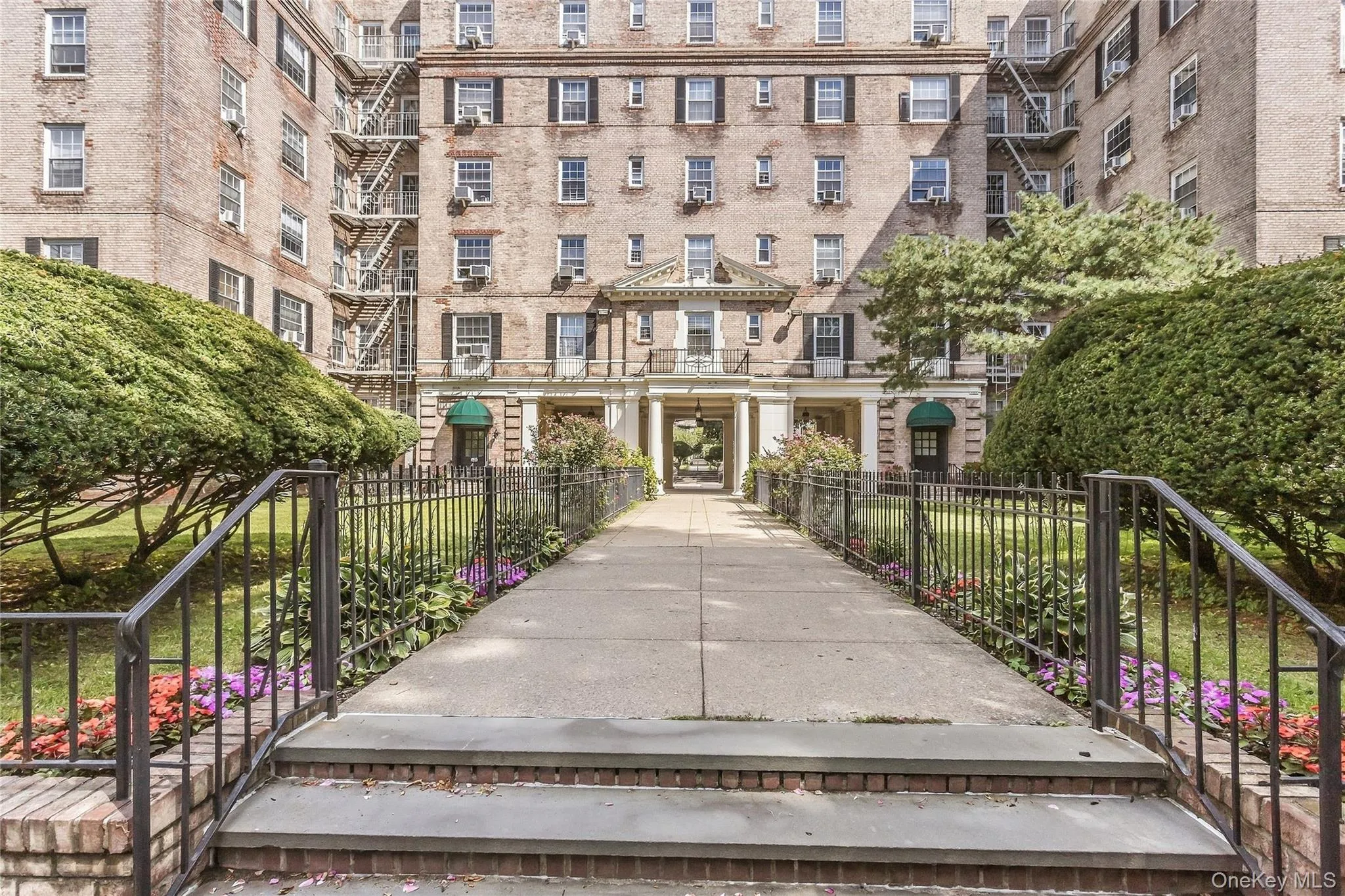 30-51 Hobart Street, New York, NY, 3 Bedrooms Bedrooms, 6 Rooms Rooms,1 BathroomBathrooms,Residential,For Rent,Hobart,0,1058297 30-51 Hobart Street, New York, NY, 3 Bedrooms Bedrooms, 6 Rooms Rooms,1 BathroomBathrooms,Residential,For Rent,Hobart,0,1058297
