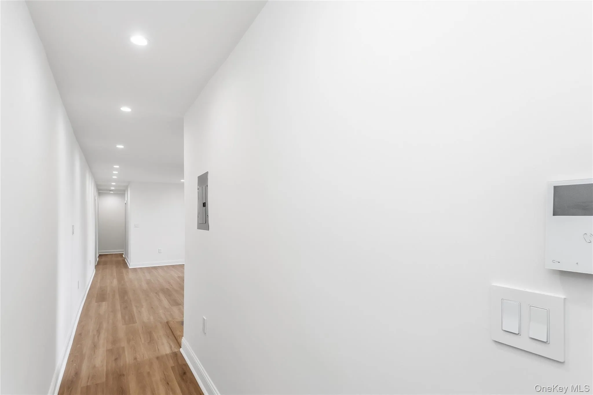 30-51 Hobart Street, New York, NY, 3 Bedrooms Bedrooms, 6 Rooms Rooms,1 BathroomBathrooms,Residential,For Rent,Hobart,0,1058297 30-51 Hobart Street, New York, NY, 3 Bedrooms Bedrooms, 6 Rooms Rooms,1 BathroomBathrooms,Residential,For Rent,Hobart,0,1058297