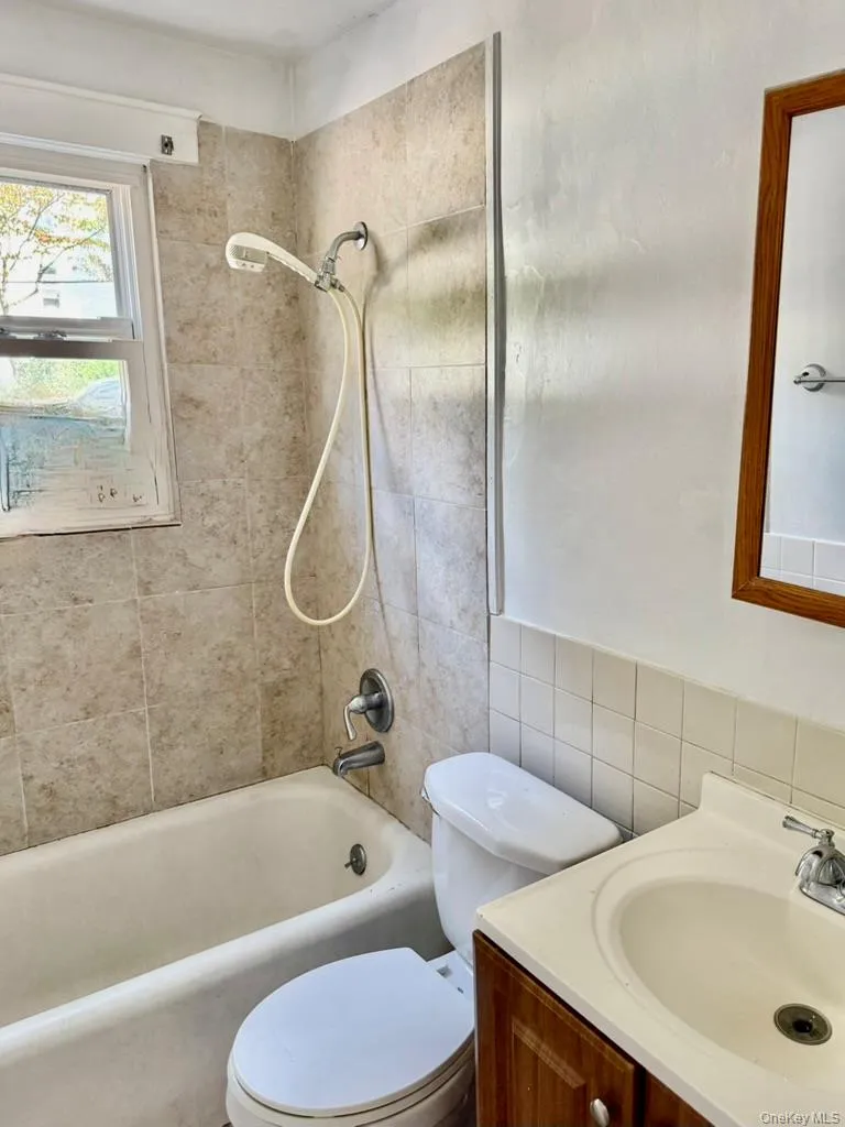 74 Yale Avenue, Ossining, NY, 3 Bedroom Bedrooms, 5 Room Rooms,1 BathroomBathrooms,Residential Lease,For Rent,Yale,0,1058307 74 Yale Avenue, Ossining, NY, 3 Bedroom Bedrooms, 5 Room Rooms,1 BathroomBathrooms,Residential Lease,For Rent,Yale,0,1058307