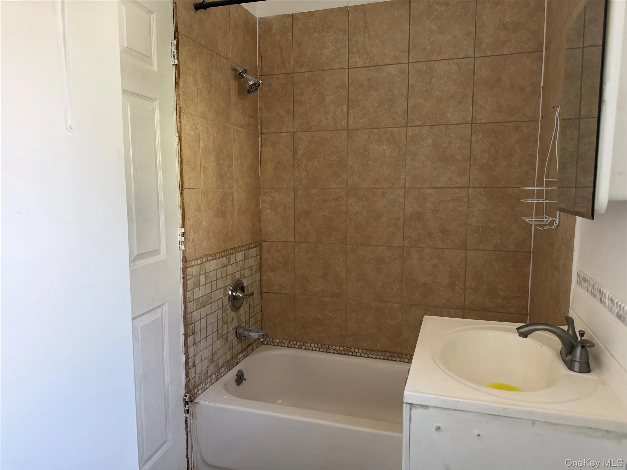 158 Division Street, Peekskill, NY, 1 Bedroom Bedrooms, 4 Room Rooms,1 BathroomBathrooms,Residential Lease,For Rent,Division,0,1058308 158 Division Street, Peekskill, NY, 1 Bedroom Bedrooms, 4 Room Rooms,1 BathroomBathrooms,Residential Lease,For Rent,Division,0,1058308