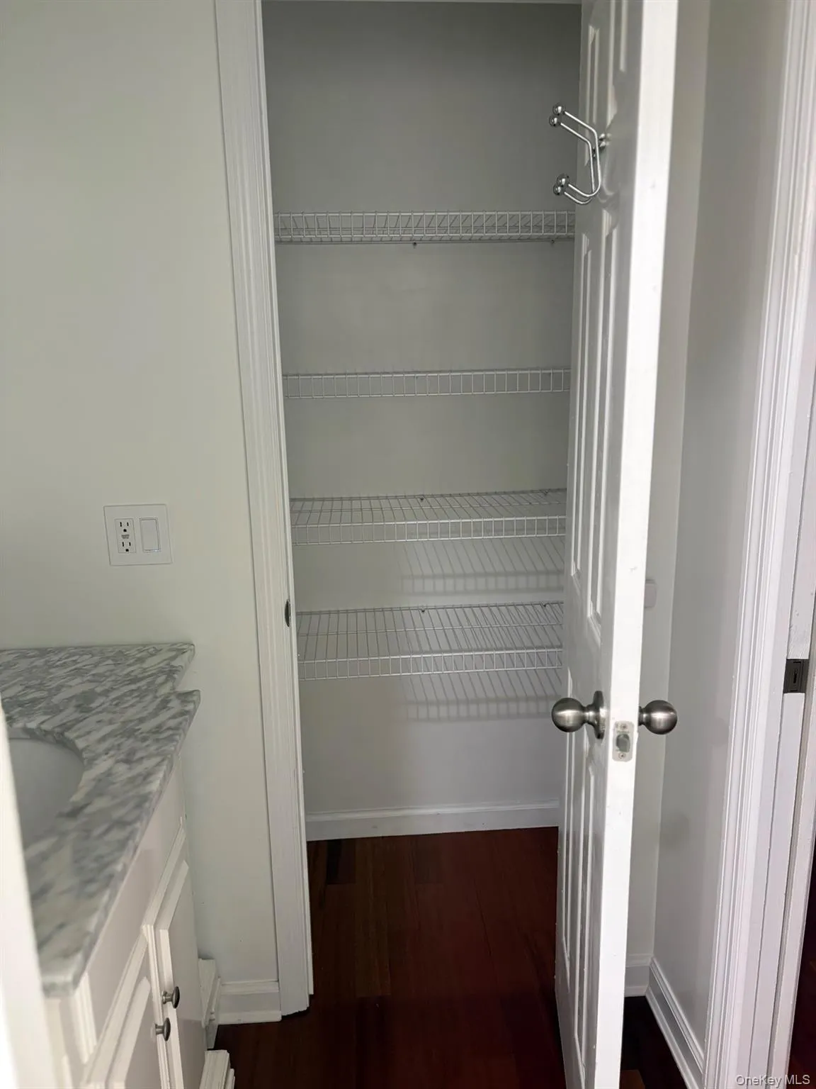 75 Spruce Ridge Drive, Fishkill, NY, 3 Bedroom Bedrooms, 8 Room Rooms,2 BathroomBathrooms,Residential Lease,For Rent,Spruce Ridge,0,1058312 75 Spruce Ridge Drive, Fishkill, NY, 3 Bedroom Bedrooms, 8 Room Rooms,2 BathroomBathrooms,Residential Lease,For Rent,Spruce Ridge,0,1058312