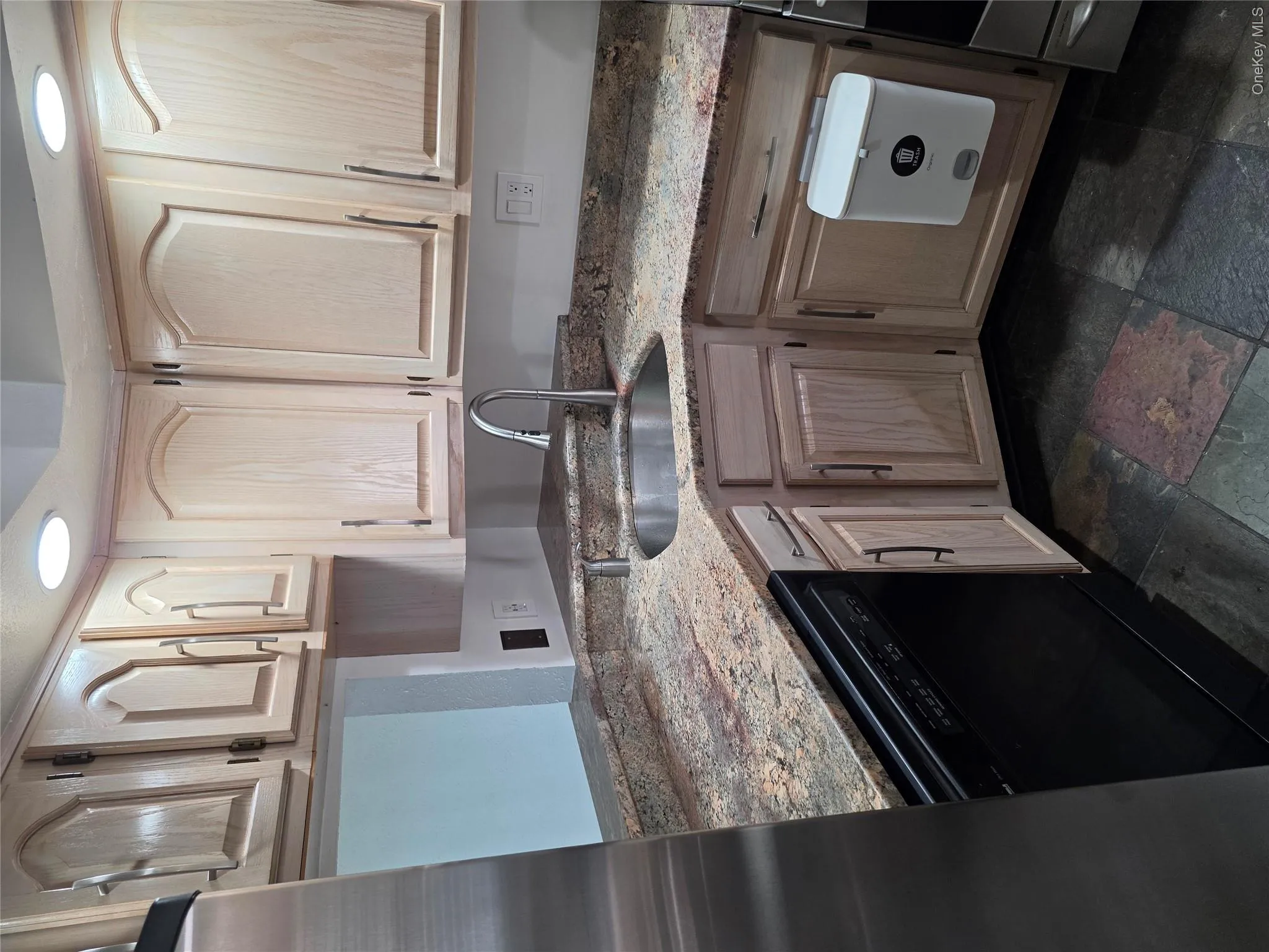 75 Spruce Ridge Drive, Fishkill, NY, 3 Bedroom Bedrooms, 8 Room Rooms,2 BathroomBathrooms,Residential Lease,For Rent,Spruce Ridge,0,1058312 75 Spruce Ridge Drive, Fishkill, NY, 3 Bedroom Bedrooms, 8 Room Rooms,2 BathroomBathrooms,Residential Lease,For Rent,Spruce Ridge,0,1058312