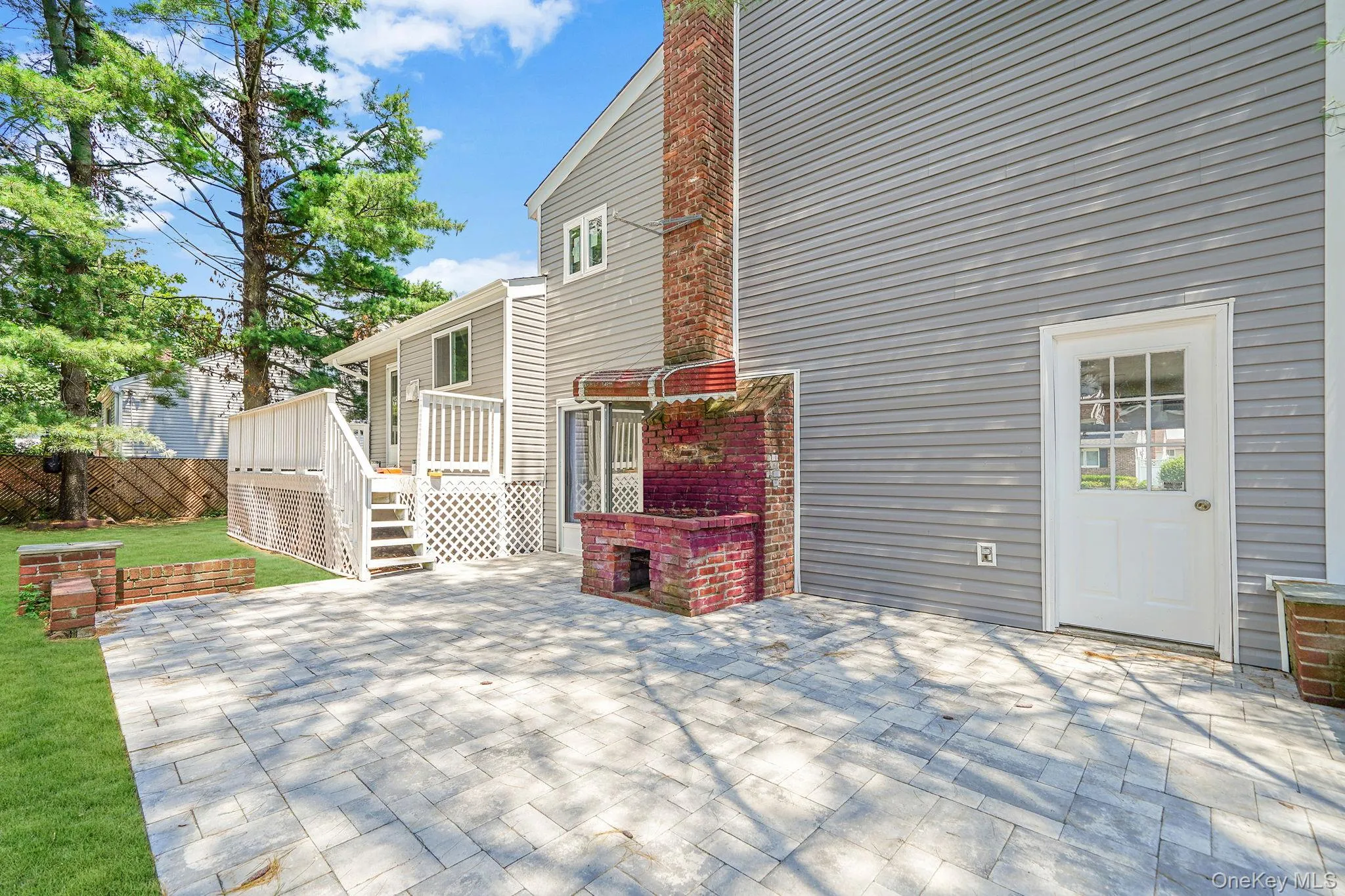180 Branch Avenue, Islip, NY, 4 Bedrooms Bedrooms, 8 Rooms Rooms,2 BathroomsBathrooms,Residential,For Rent,Branch,0,1058315 180 Branch Avenue, Islip, NY, 4 Bedrooms Bedrooms, 8 Rooms Rooms,2 BathroomsBathrooms,Residential,For Rent,Branch,0,1058315