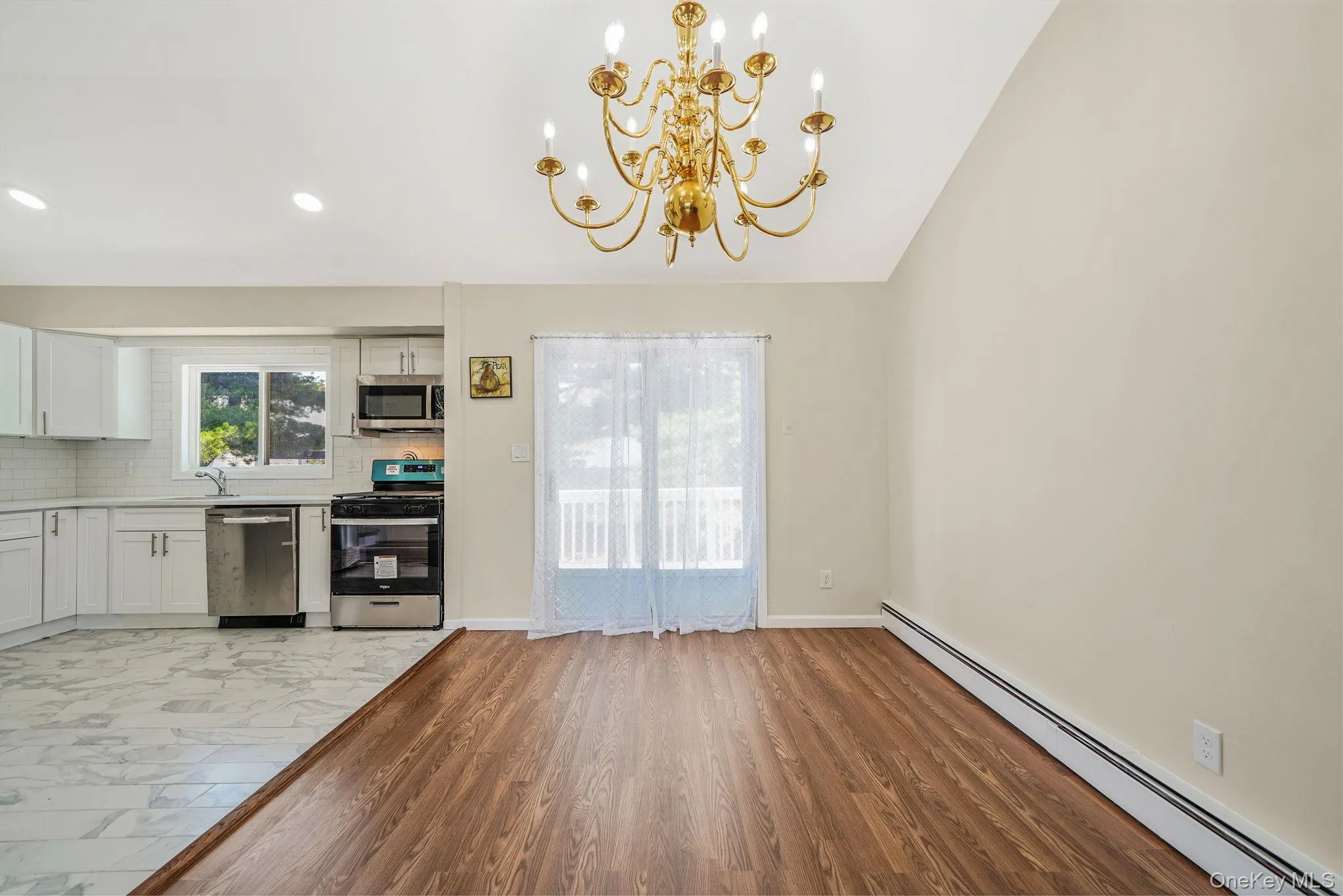 180 Branch Avenue, Islip, NY, 4 Bedrooms Bedrooms, 8 Rooms Rooms,2 BathroomsBathrooms,Residential,For Rent,Branch,0,1058315 180 Branch Avenue, Islip, NY, 4 Bedrooms Bedrooms, 8 Rooms Rooms,2 BathroomsBathrooms,Residential,For Rent,Branch,0,1058315