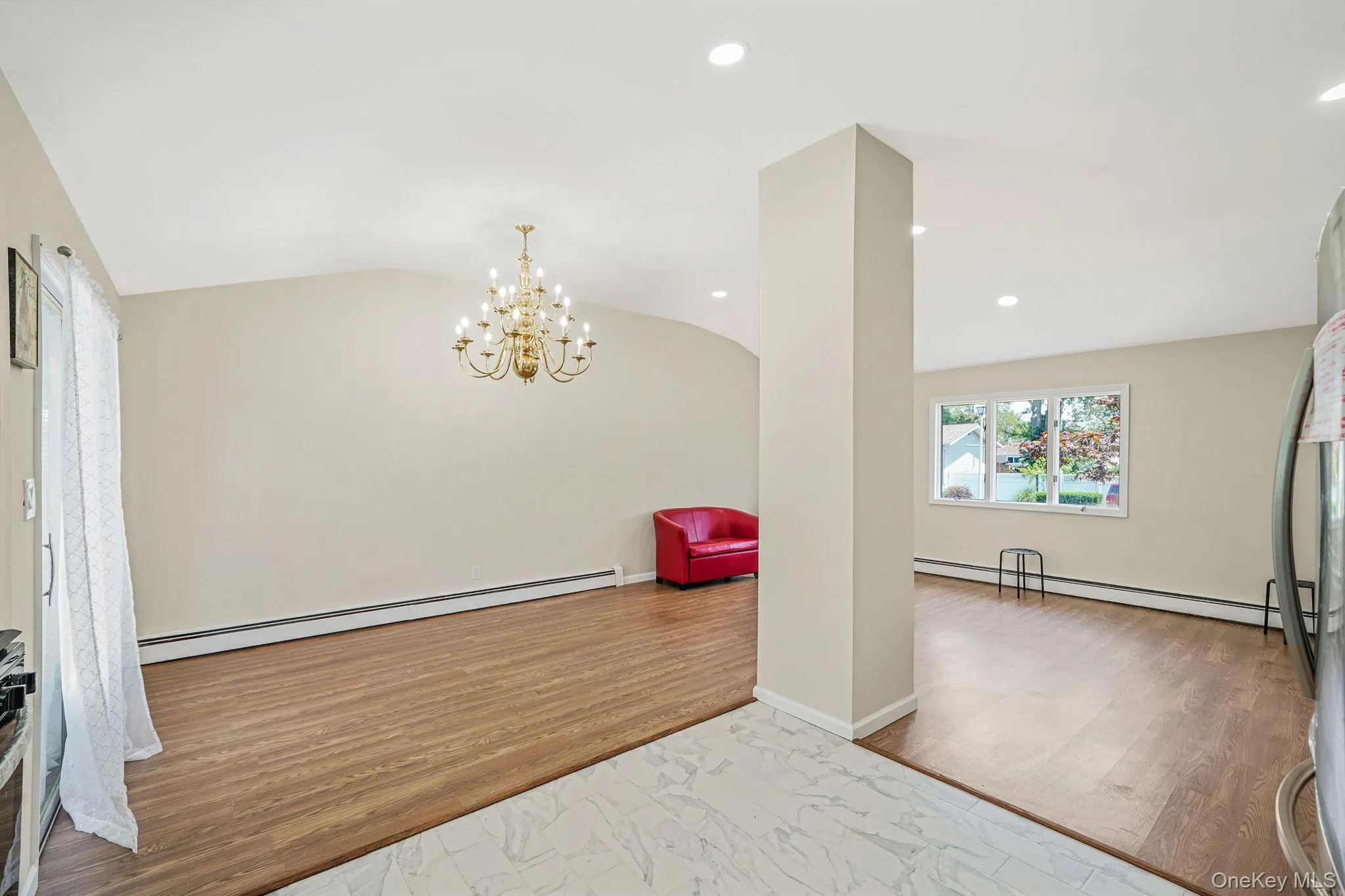 180 Branch Avenue, Islip, NY, 4 Bedrooms Bedrooms, 8 Rooms Rooms,2 BathroomsBathrooms,Residential,For Rent,Branch,0,1058315 180 Branch Avenue, Islip, NY, 4 Bedrooms Bedrooms, 8 Rooms Rooms,2 BathroomsBathrooms,Residential,For Rent,Branch,0,1058315