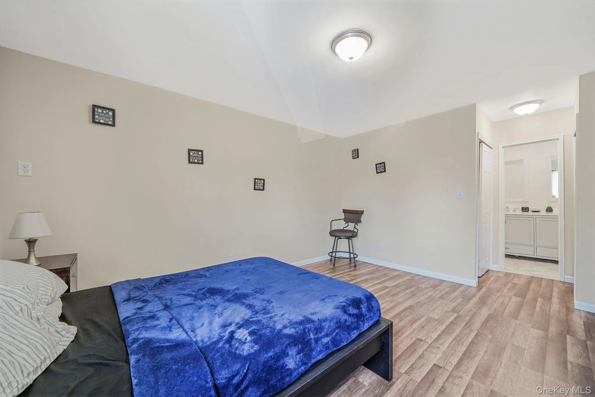 180 Branch Avenue, Islip, NY, 4 Bedrooms Bedrooms, 8 Rooms Rooms,2 BathroomsBathrooms,Residential,For Rent,Branch,0,1058315 180 Branch Avenue, Islip, NY, 4 Bedrooms Bedrooms, 8 Rooms Rooms,2 BathroomsBathrooms,Residential,For Rent,Branch,0,1058315