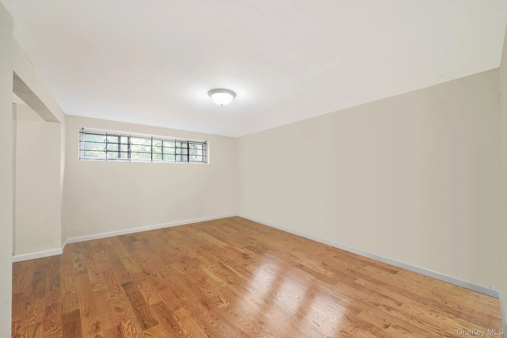 180 Branch Avenue, Islip, NY, 4 Bedrooms Bedrooms, 8 Rooms Rooms,2 BathroomsBathrooms,Residential,For Rent,Branch,0,1058315 180 Branch Avenue, Islip, NY, 4 Bedrooms Bedrooms, 8 Rooms Rooms,2 BathroomsBathrooms,Residential,For Rent,Branch,0,1058315