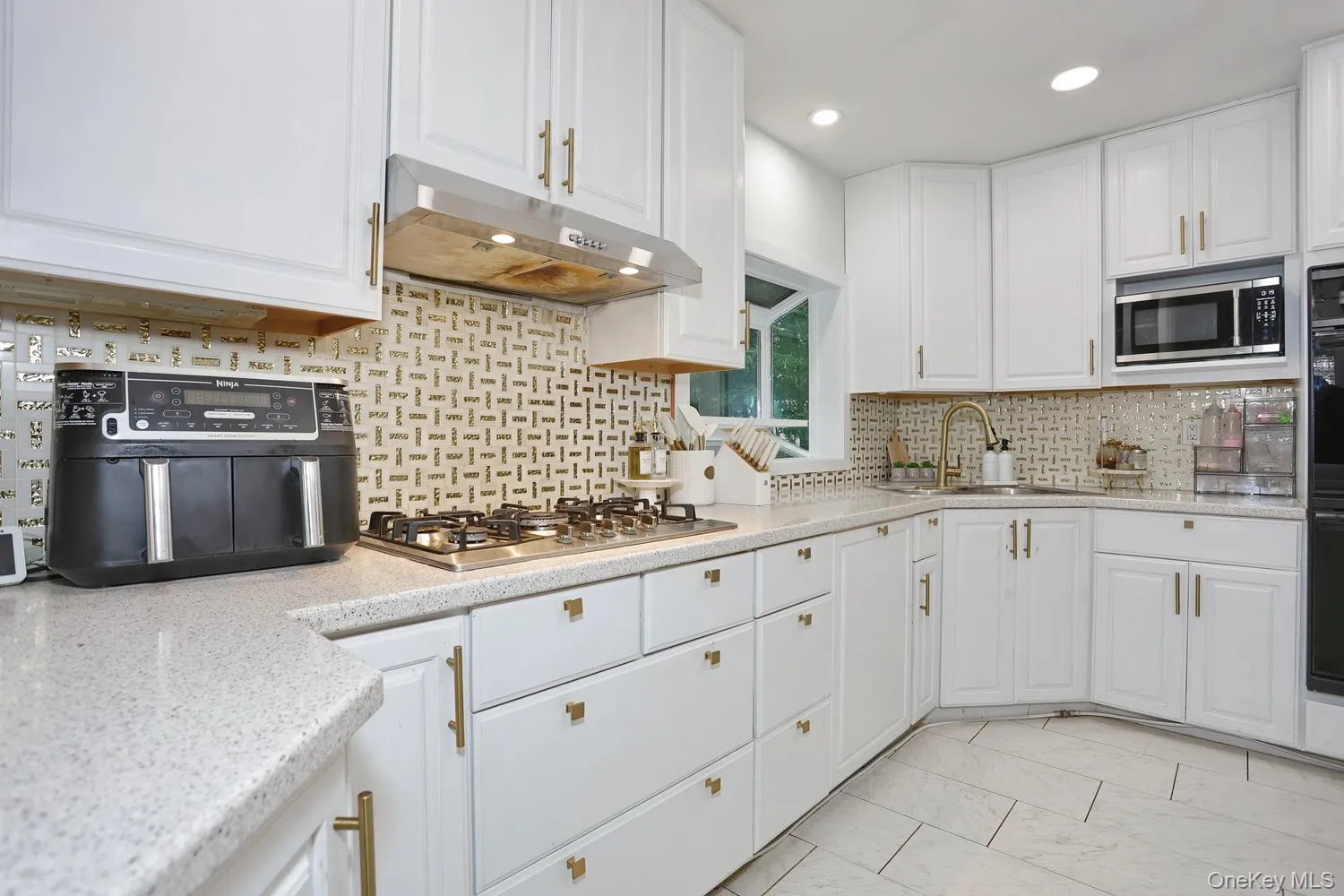 111 Smith Hill Road, Ramapo, NY, 4 Bedrooms Bedrooms, 9 Rooms Rooms,2 BathroomsBathrooms,Residential,For Rent,Smith Hill,0,1058316 111 Smith Hill Road, Ramapo, NY, 4 Bedrooms Bedrooms, 9 Rooms Rooms,2 BathroomsBathrooms,Residential,For Rent,Smith Hill,0,1058316