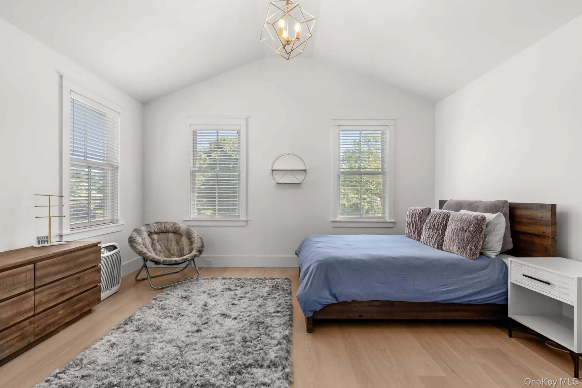 73 Beach Lane, Southampton, NY, 4 Bedroom Bedrooms, 11 Room Rooms,4 BathroomBathrooms,Residential Lease,For Rent,Beach,0,1058318 73 Beach Lane, Southampton, NY, 4 Bedroom Bedrooms, 11 Room Rooms,4 BathroomBathrooms,Residential Lease,For Rent,Beach,0,1058318