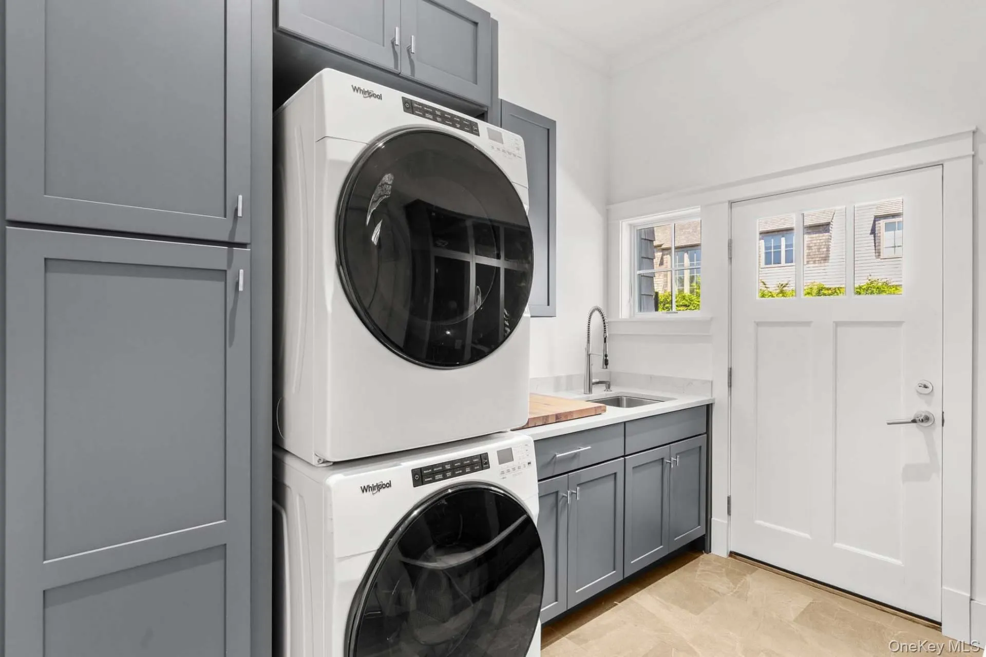 73 Beach Lane, Southampton, NY, 4 Bedroom Bedrooms, 11 Room Rooms,4 BathroomBathrooms,Residential Lease,For Rent,Beach,0,1058318 73 Beach Lane, Southampton, NY, 4 Bedroom Bedrooms, 11 Room Rooms,4 BathroomBathrooms,Residential Lease,For Rent,Beach,0,1058318