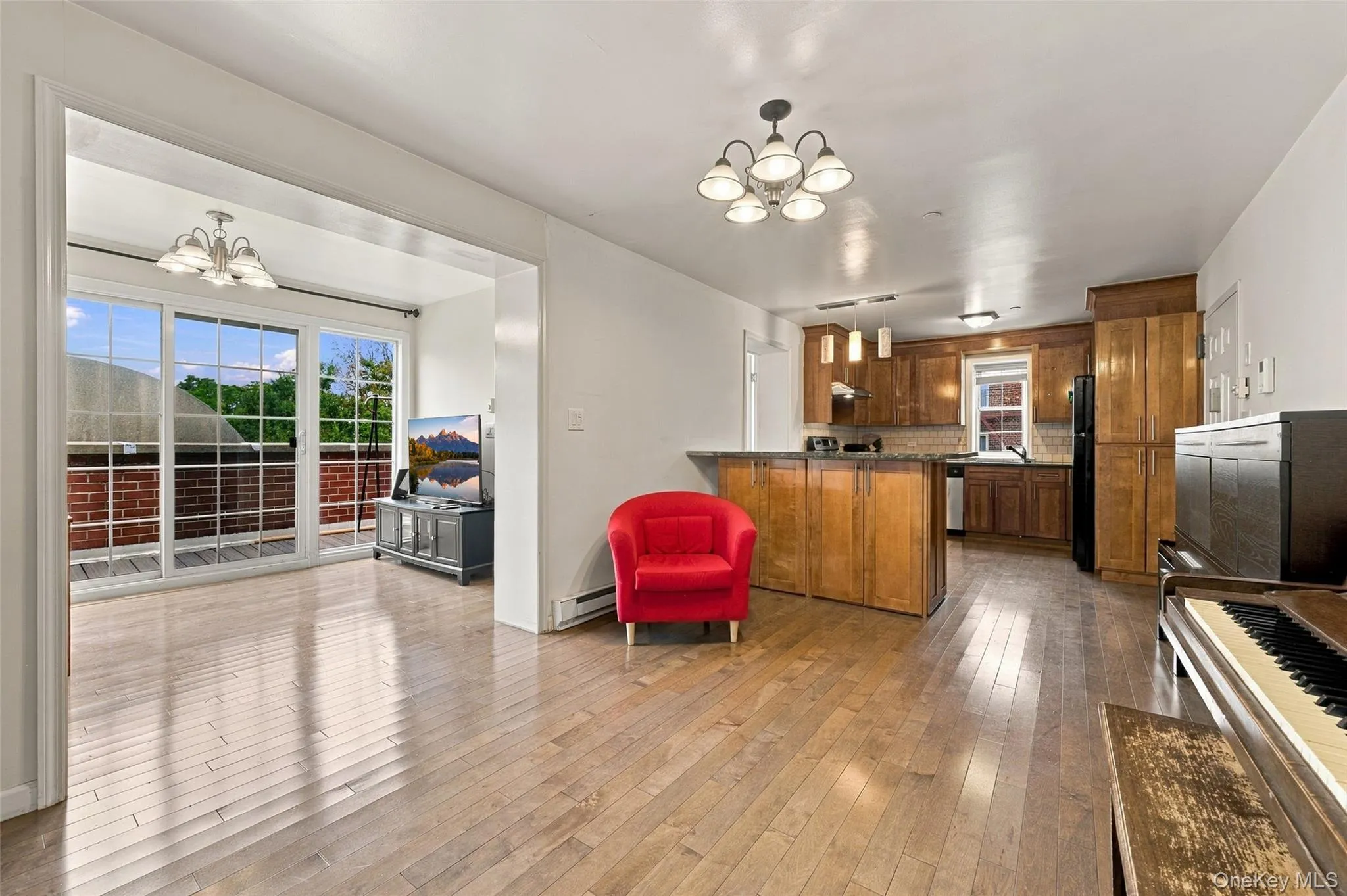143-36 37th Avenue, New York, NY, 1 Bedroom Bedrooms, 7 Rooms Rooms,2 BathroomsBathrooms,Residential,For Rent,37th,0,1058320 143-36 37th Avenue, New York, NY, 1 Bedroom Bedrooms, 7 Rooms Rooms,2 BathroomsBathrooms,Residential,For Rent,37th,0,1058320