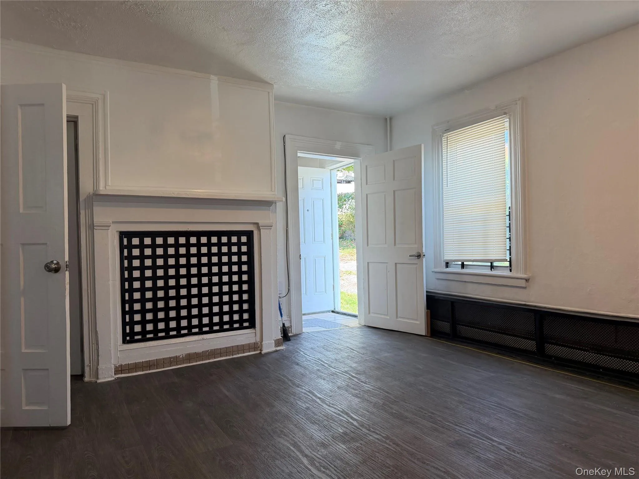 1036 Howard Street, Peekskill, NY, 3 Bedroom Bedrooms, 6 Room Rooms,1 BathroomBathrooms,Residential Lease,For Rent,Howard,0,1058329 1036 Howard Street, Peekskill, NY, 3 Bedroom Bedrooms, 6 Room Rooms,1 BathroomBathrooms,Residential Lease,For Rent,Howard,0,1058329