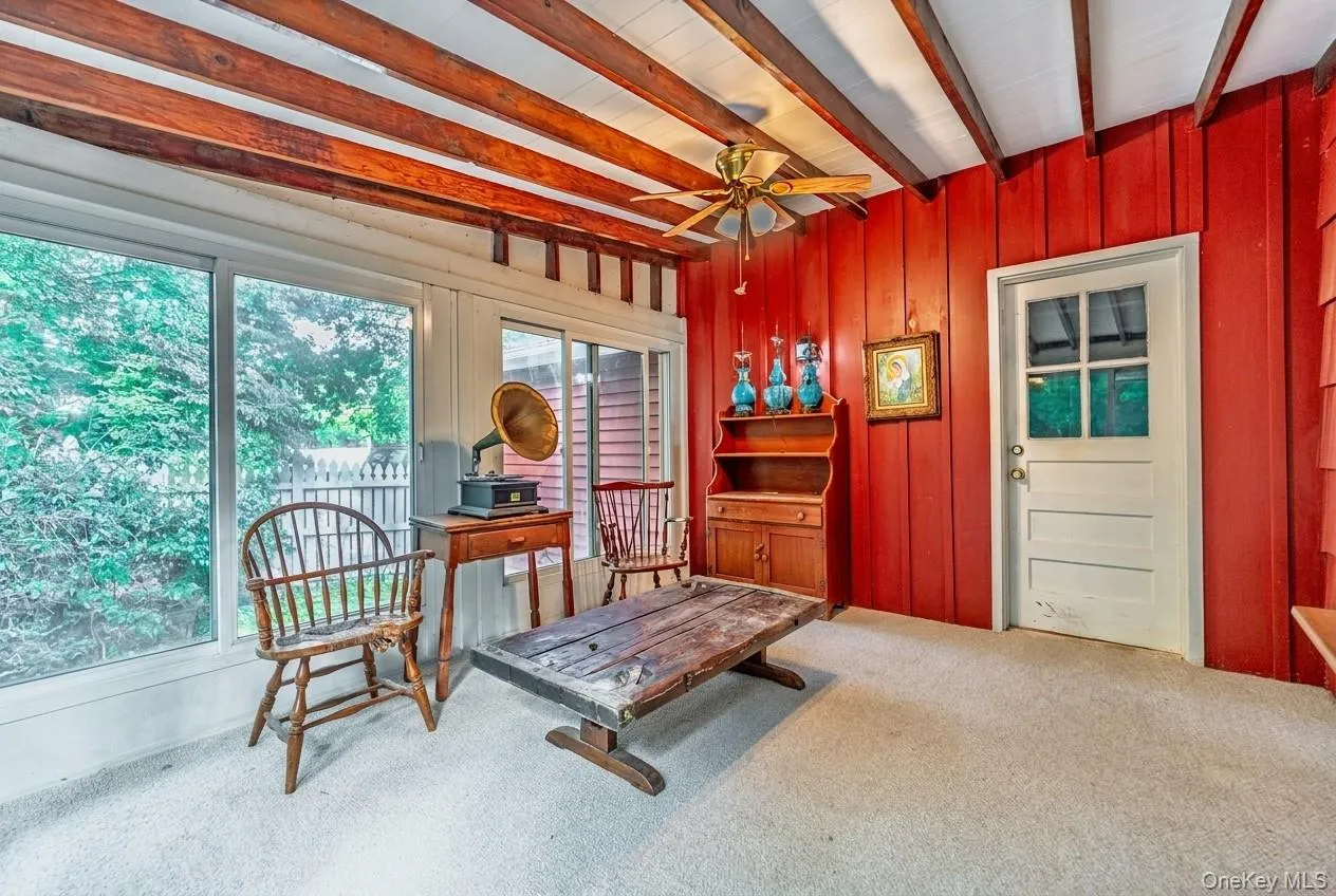 2 Charles Avenue, Huntington, NY, 3 Bedrooms Bedrooms, 7 Rooms Rooms,1 BathroomBathrooms,Residential,For Rent,Charles,0,1058333 2 Charles Avenue, Huntington, NY, 3 Bedrooms Bedrooms, 7 Rooms Rooms,1 BathroomBathrooms,Residential,For Rent,Charles,0,1058333