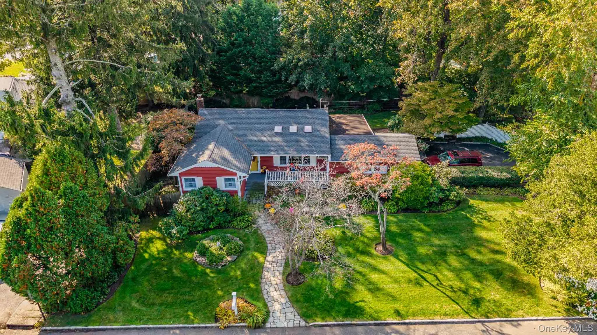 2 Charles Avenue, Huntington, NY, 3 Bedrooms Bedrooms, 7 Rooms Rooms,1 BathroomBathrooms,Residential,For Rent,Charles,0,1058333 2 Charles Avenue, Huntington, NY, 3 Bedrooms Bedrooms, 7 Rooms Rooms,1 BathroomBathrooms,Residential,For Rent,Charles,0,1058333