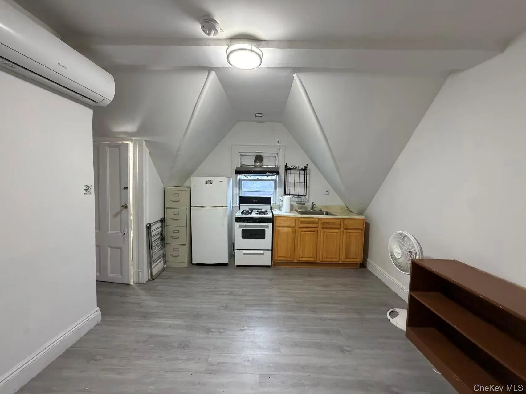 14711 35th Avenue, New York, NY, 2 Bedroom Bedrooms, 4 Room Rooms,1 BathroomBathrooms,Residential Lease,For Rent,35th,0,1058335 14711 35th Avenue, New York, NY, 2 Bedroom Bedrooms, 4 Room Rooms,1 BathroomBathrooms,Residential Lease,For Rent,35th,0,1058335