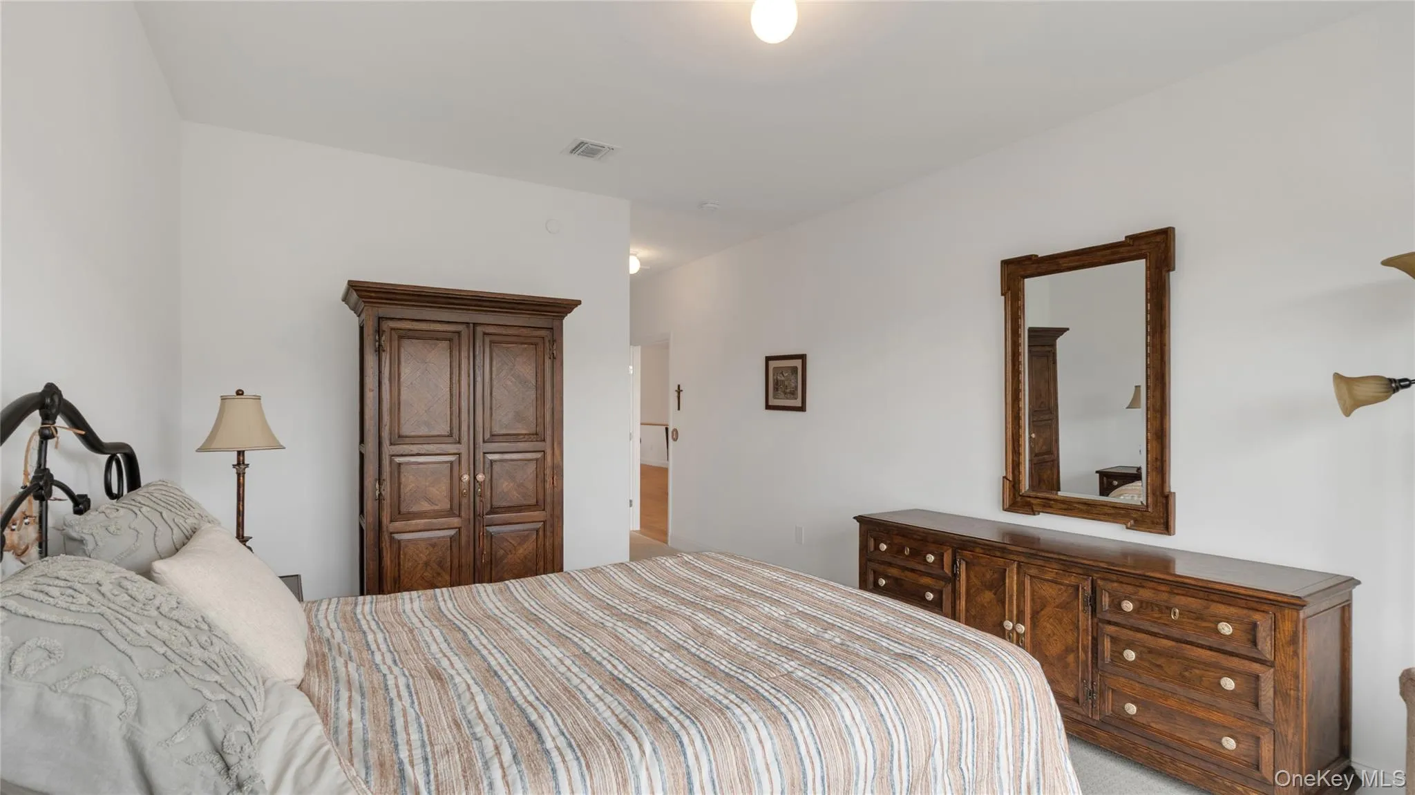 272 Silver Timber Drive, Brookhaven, NY, 2 Bedrooms Bedrooms, 5 Rooms Rooms,2 BathroomsBathrooms,Residential,For Rent,Silver Timber,0,1058346 272 Silver Timber Drive, Brookhaven, NY, 2 Bedrooms Bedrooms, 5 Rooms Rooms,2 BathroomsBathrooms,Residential,For Rent,Silver Timber,0,1058346