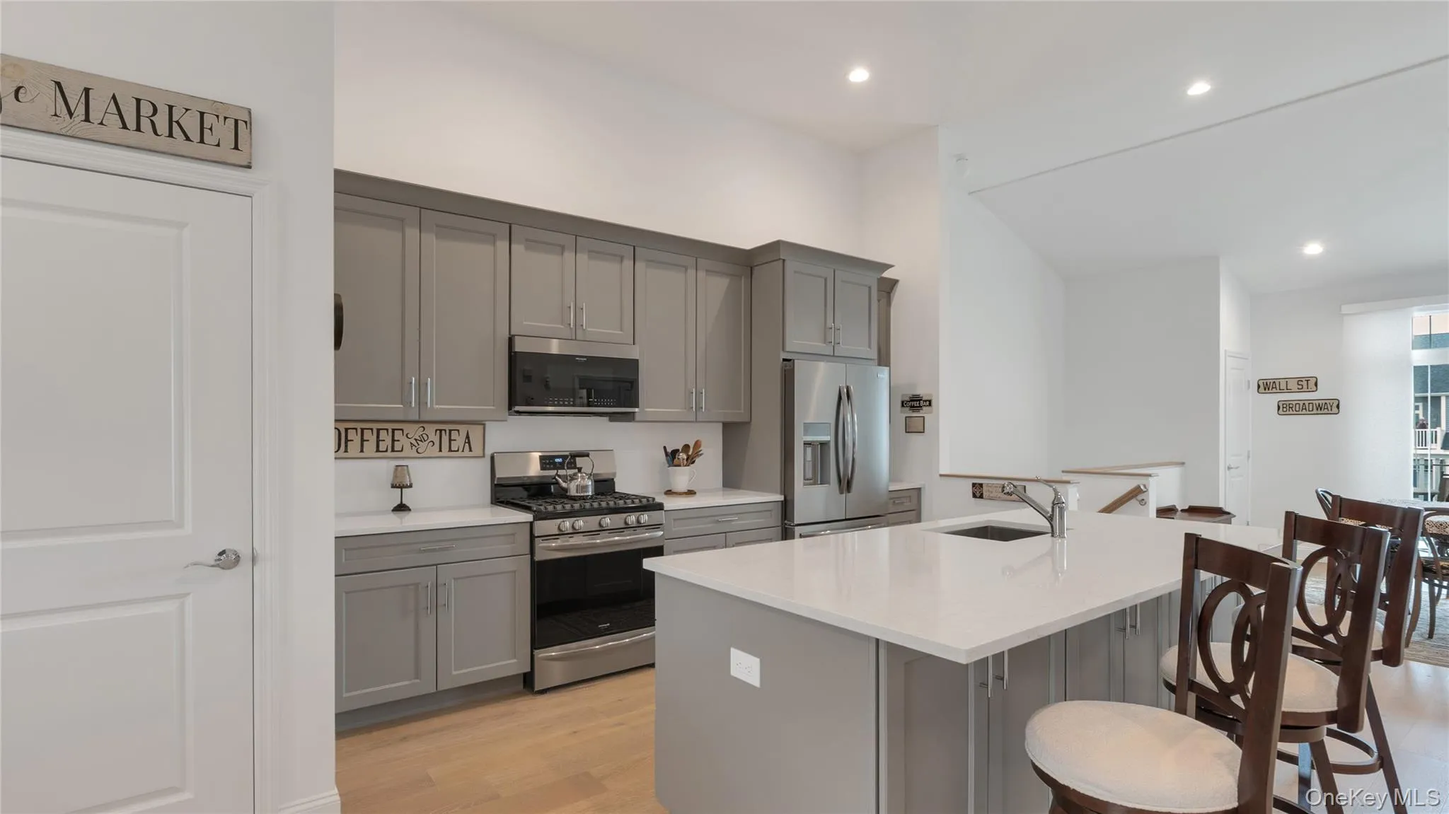 272 Silver Timber Drive, Brookhaven, NY, 2 Bedrooms Bedrooms, 5 Rooms Rooms,2 BathroomsBathrooms,Residential,For Rent,Silver Timber,0,1058346 272 Silver Timber Drive, Brookhaven, NY, 2 Bedrooms Bedrooms, 5 Rooms Rooms,2 BathroomsBathrooms,Residential,For Rent,Silver Timber,0,1058346