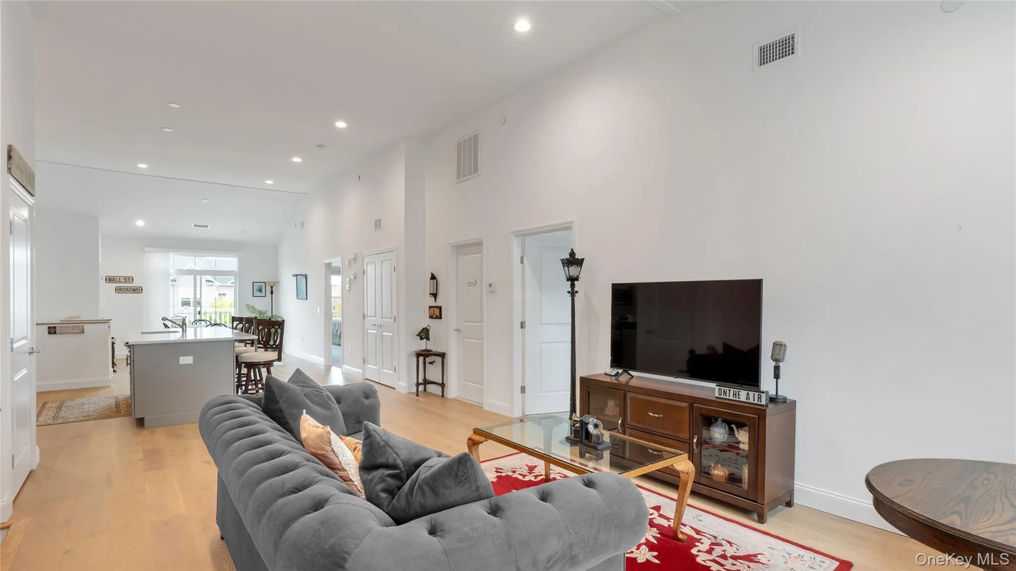 272 Silver Timber Drive, Brookhaven, NY, 2 Bedrooms Bedrooms, 5 Rooms Rooms,2 BathroomsBathrooms,Residential,For Rent,Silver Timber,0,1058346 272 Silver Timber Drive, Brookhaven, NY, 2 Bedrooms Bedrooms, 5 Rooms Rooms,2 BathroomsBathrooms,Residential,For Rent,Silver Timber,0,1058346