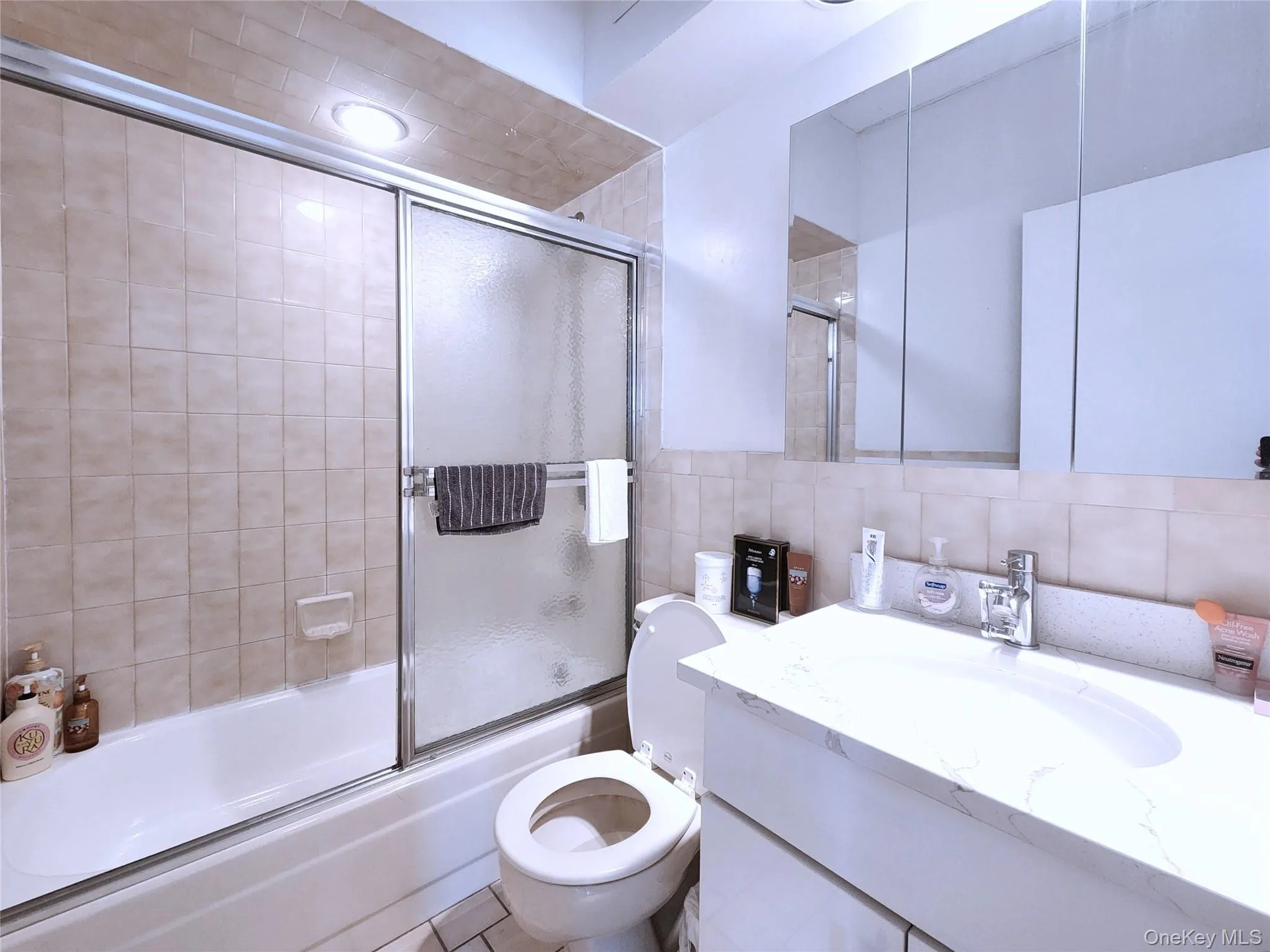 149-15 Barclay Avenue, New York, NY, 1 Bedroom Bedrooms, 4 Room Rooms,1 BathroomBathrooms,Residential Lease,For Rent,Barclay,0,1058347 149-15 Barclay Avenue, New York, NY, 1 Bedroom Bedrooms, 4 Room Rooms,1 BathroomBathrooms,Residential Lease,For Rent,Barclay,0,1058347