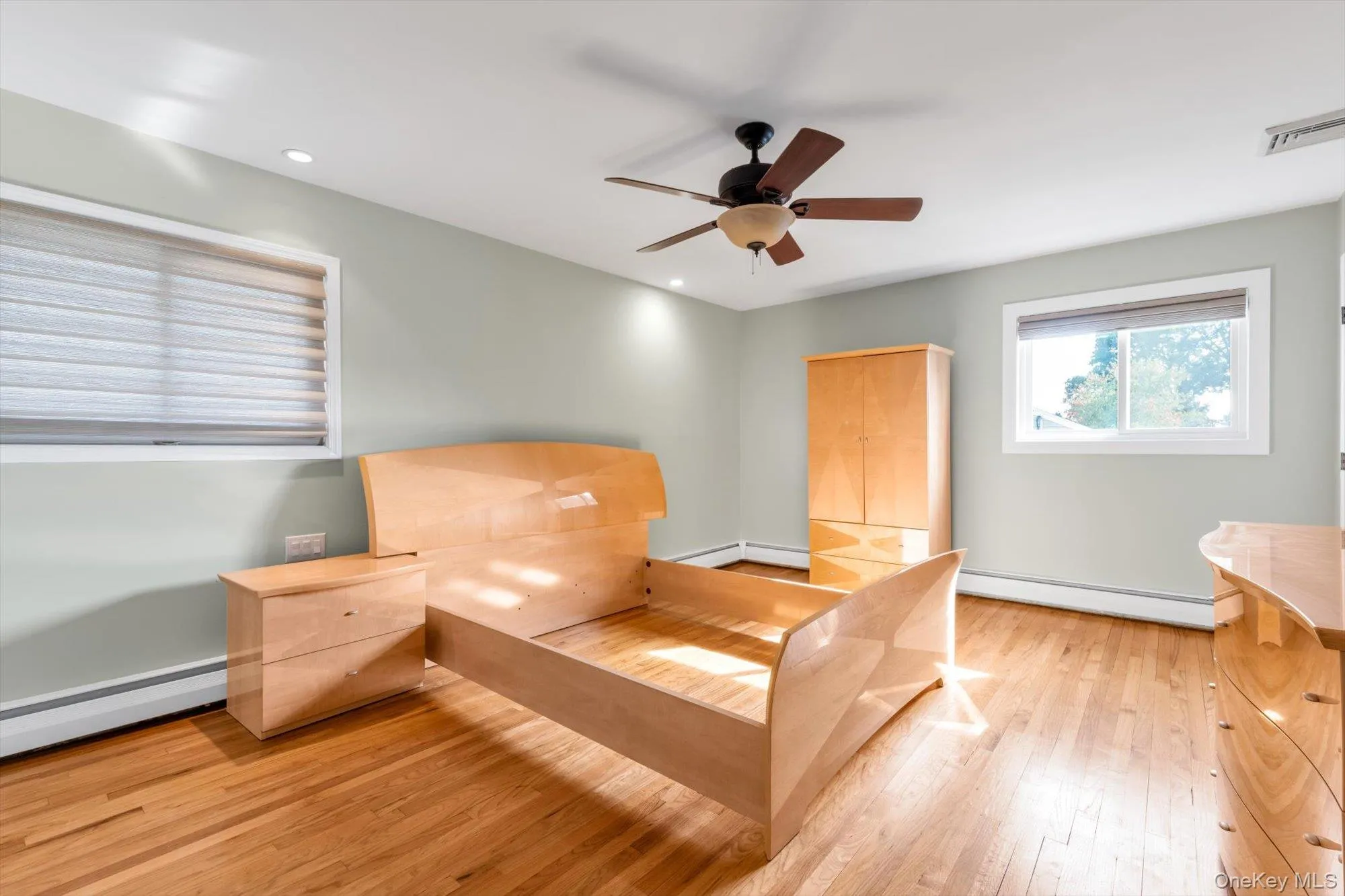 3 Lesley Drive, Oyster Bay, NY, 5 Bedrooms Bedrooms, 9 Rooms Rooms,2 BathroomsBathrooms,Residential,For Rent,Lesley,0,1058348 3 Lesley Drive, Oyster Bay, NY, 5 Bedrooms Bedrooms, 9 Rooms Rooms,2 BathroomsBathrooms,Residential,For Rent,Lesley,0,1058348