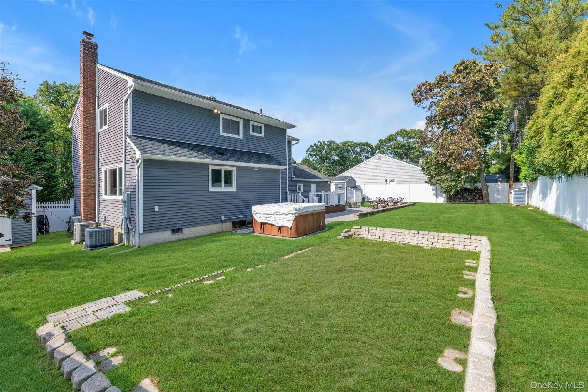 3 Lesley Drive, Oyster Bay, NY, 5 Bedrooms Bedrooms, 9 Rooms Rooms,2 BathroomsBathrooms,Residential,For Rent,Lesley,0,1058348 3 Lesley Drive, Oyster Bay, NY, 5 Bedrooms Bedrooms, 9 Rooms Rooms,2 BathroomsBathrooms,Residential,For Rent,Lesley,0,1058348