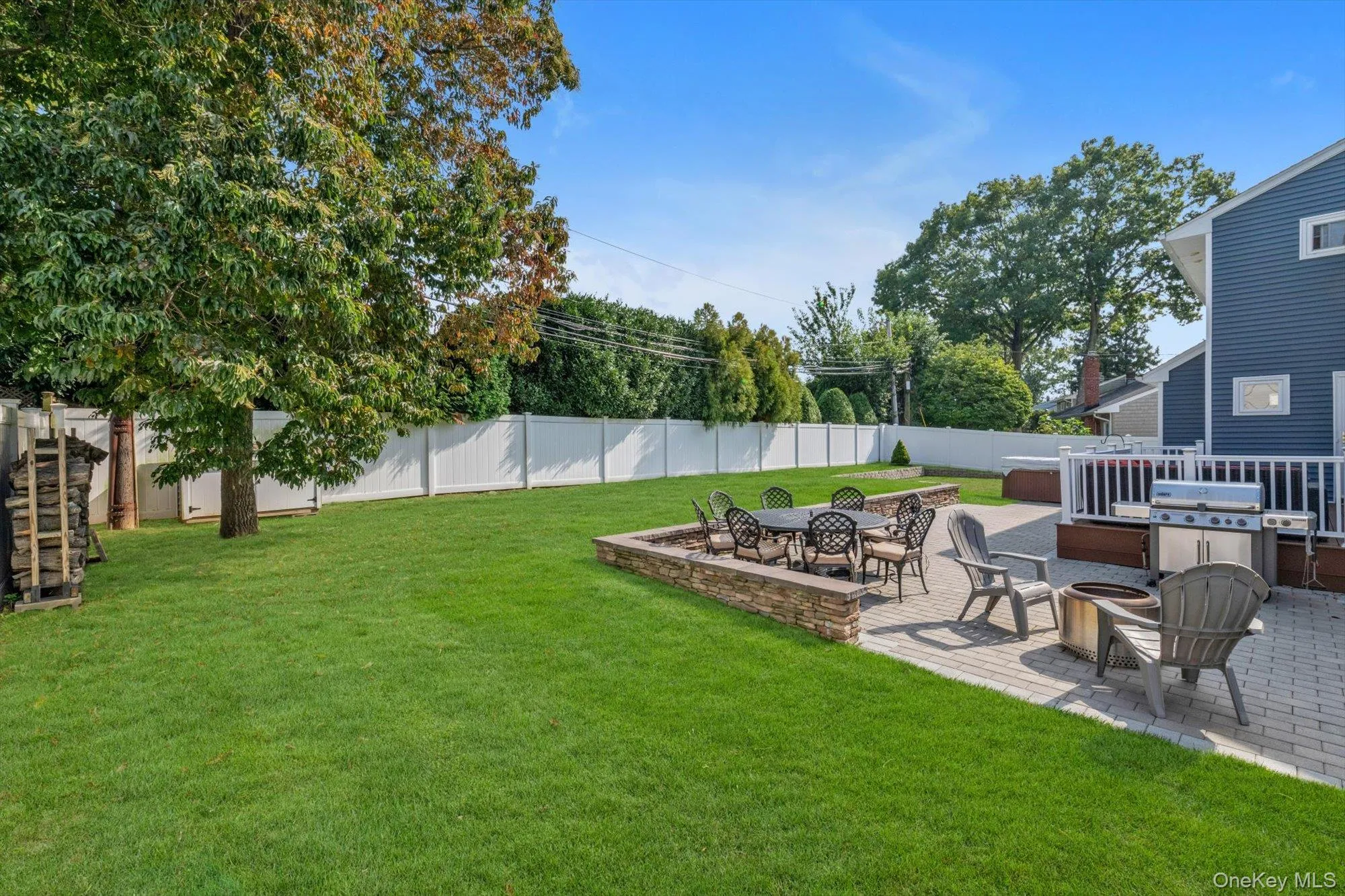 3 Lesley Drive, Oyster Bay, NY, 5 Bedrooms Bedrooms, 9 Rooms Rooms,2 BathroomsBathrooms,Residential,For Rent,Lesley,0,1058348 3 Lesley Drive, Oyster Bay, NY, 5 Bedrooms Bedrooms, 9 Rooms Rooms,2 BathroomsBathrooms,Residential,For Rent,Lesley,0,1058348