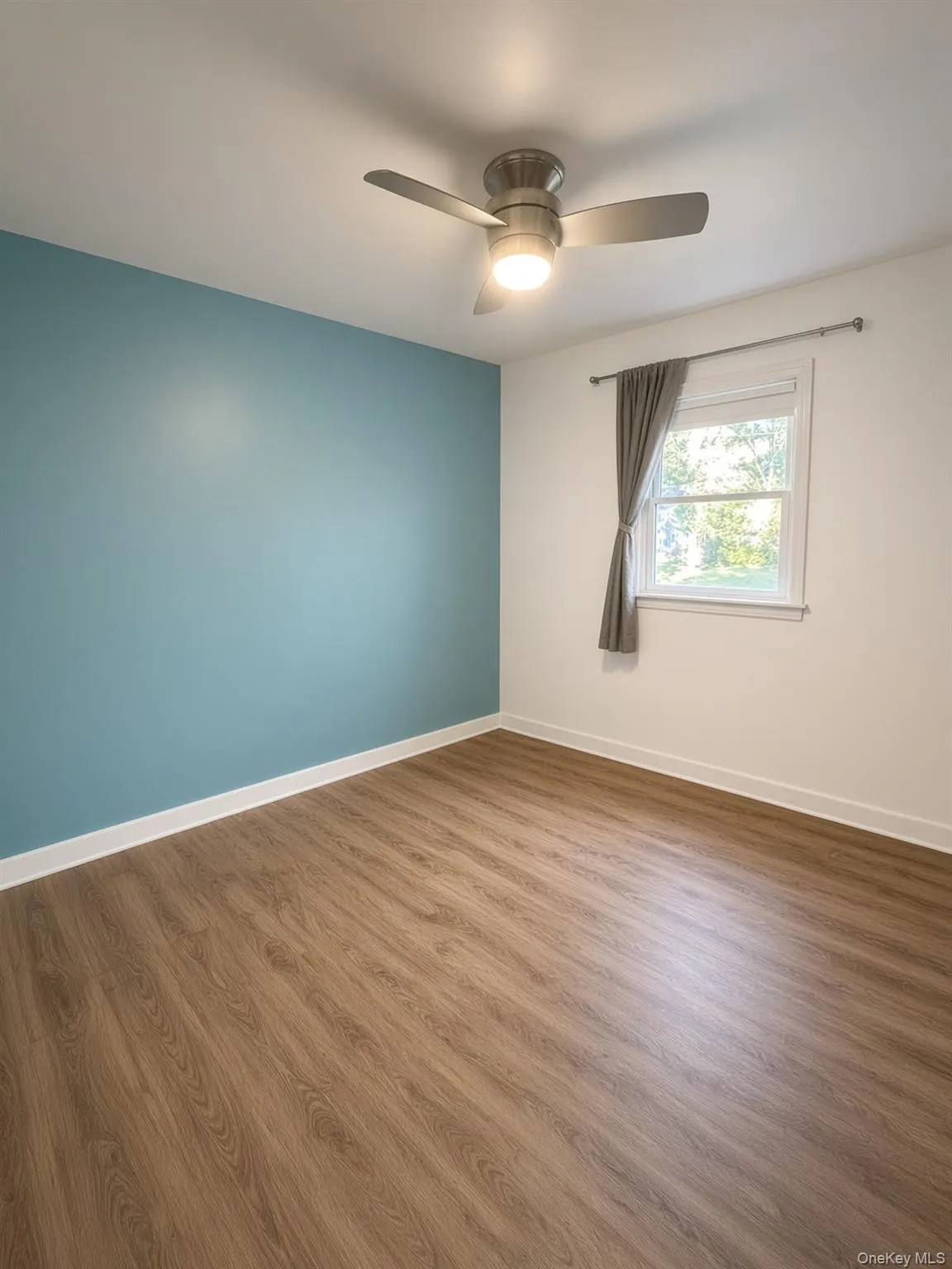 bedroom #1 Furniture virtually removed bedroom #1 Furniture virtually removed