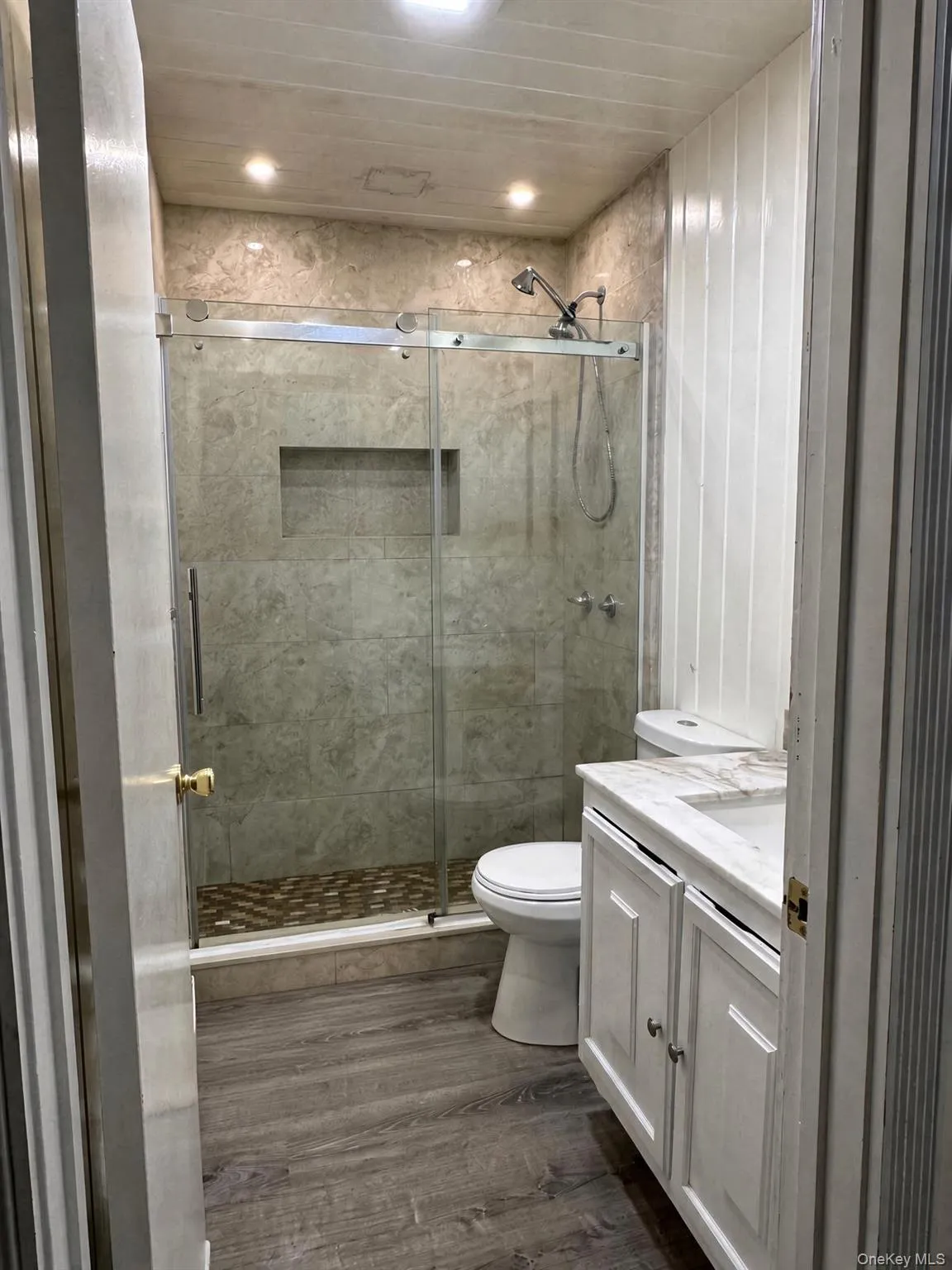 531 Brookhaven Avenue, Southampton, NY, 3 Bedrooms Bedrooms, 5 Rooms Rooms,2 BathroomsBathrooms,Residential,For Rent,Brookhaven,0,1058360 531 Brookhaven Avenue, Southampton, NY, 3 Bedrooms Bedrooms, 5 Rooms Rooms,2 BathroomsBathrooms,Residential,For Rent,Brookhaven,0,1058360