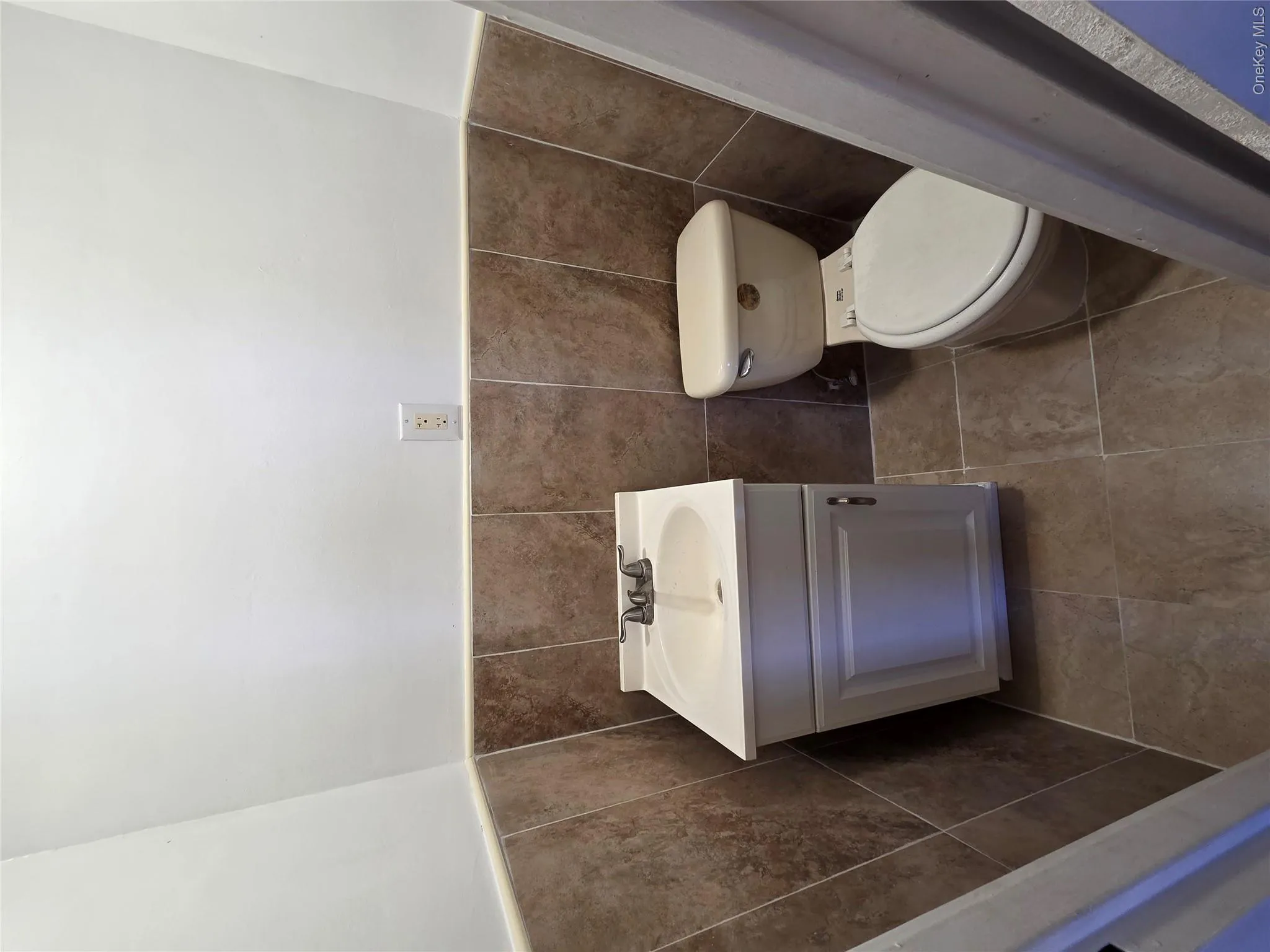 58-55 197 Street, New York, NY, 3 Bedrooms Bedrooms, 5 Rooms Rooms,1 BathroomBathrooms,Residential Lease,For Rent,Street,0,1058362 58-55 197 Street, New York, NY, 3 Bedrooms Bedrooms, 5 Rooms Rooms,1 BathroomBathrooms,Residential Lease,For Rent,Street,0,1058362