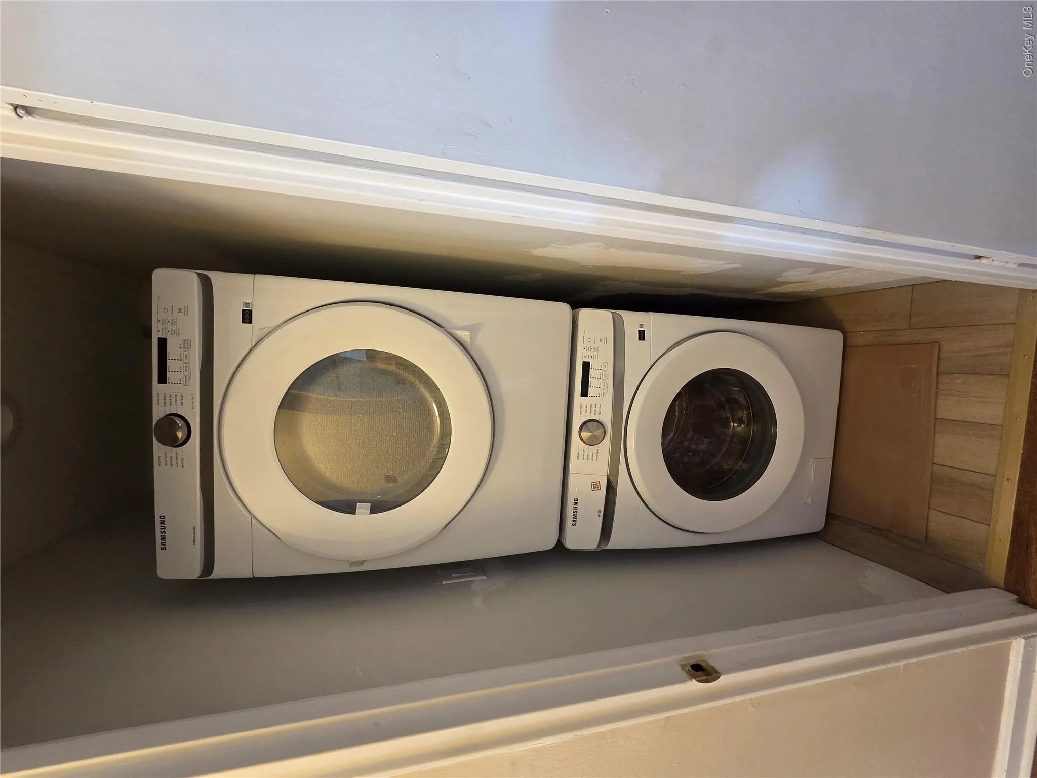 The brand-new W/Dryer The brand-new W/Dryer