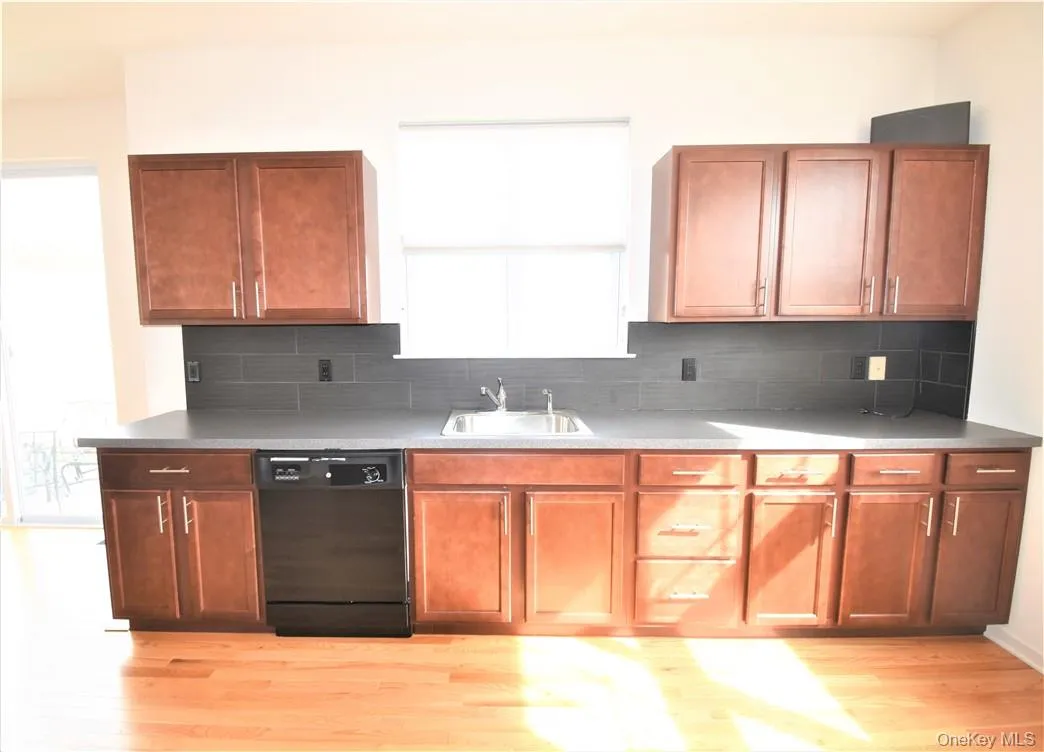 4 High Ridge Lane, Wallkill, NY, 3 Bedroom Bedrooms, 7 Room Rooms,2 BathroomBathrooms,Residential Lease,For Rent,High Ridge,0,1058378 4 High Ridge Lane, Wallkill, NY, 3 Bedroom Bedrooms, 7 Room Rooms,2 BathroomBathrooms,Residential Lease,For Rent,High Ridge,0,1058378
