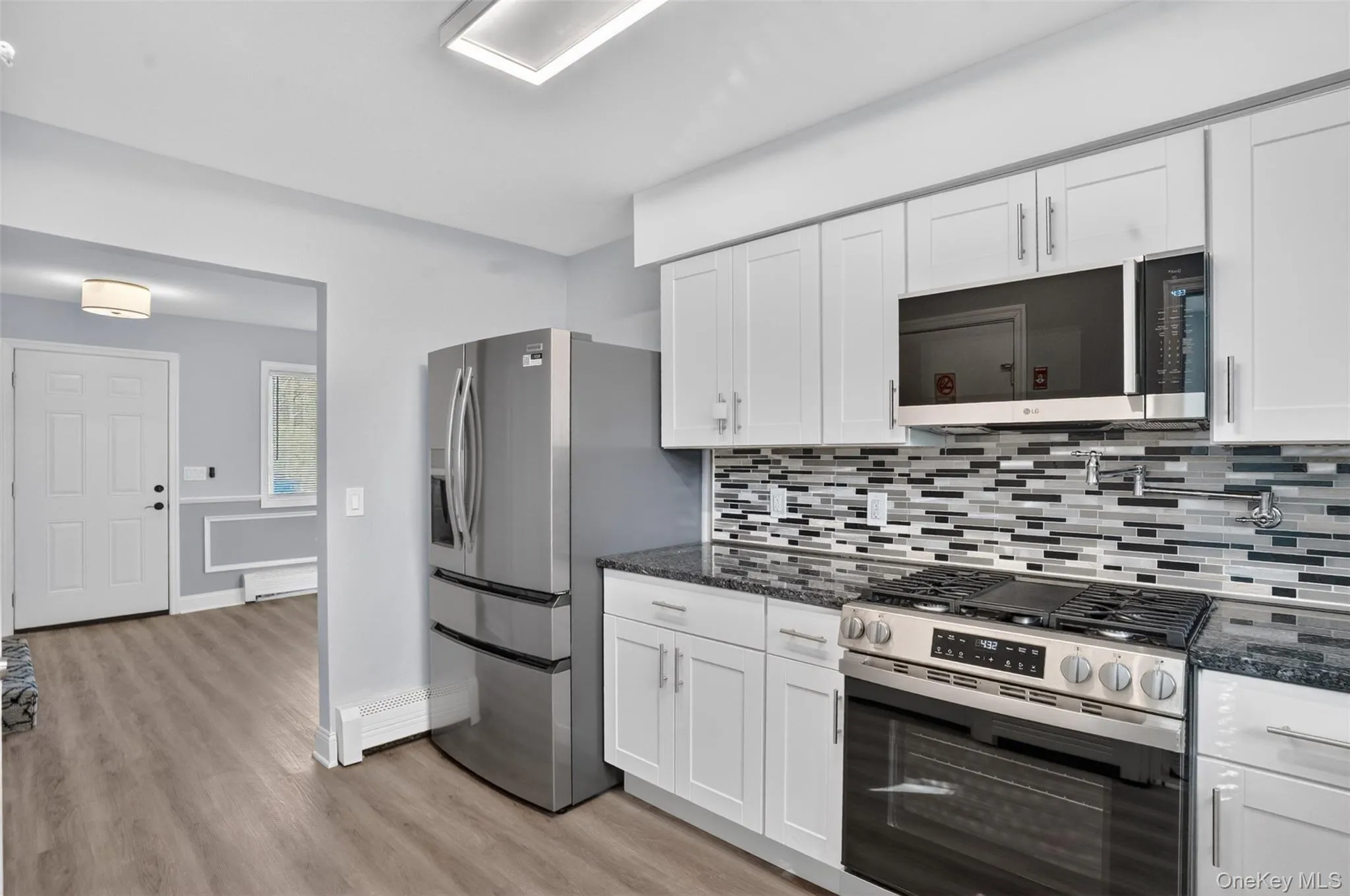 15 Aspen Road, Middletown, NY, 2 Bedrooms Bedrooms, 7 Rooms Rooms,1 BathroomBathrooms,Residential,For Rent,Aspen,0,1058387 15 Aspen Road, Middletown, NY, 2 Bedrooms Bedrooms, 7 Rooms Rooms,1 BathroomBathrooms,Residential,For Rent,Aspen,0,1058387