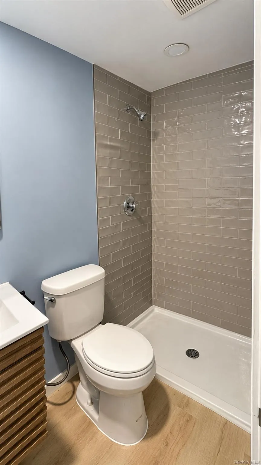 81 University Heights Drive, Brookhaven, NY, 4 Bedroom Bedrooms, 8 Room Rooms,2 BathroomBathrooms,Residential Lease,For Rent,University Heights,0,1058388 81 University Heights Drive, Brookhaven, NY, 4 Bedroom Bedrooms, 8 Room Rooms,2 BathroomBathrooms,Residential Lease,For Rent,University Heights,0,1058388