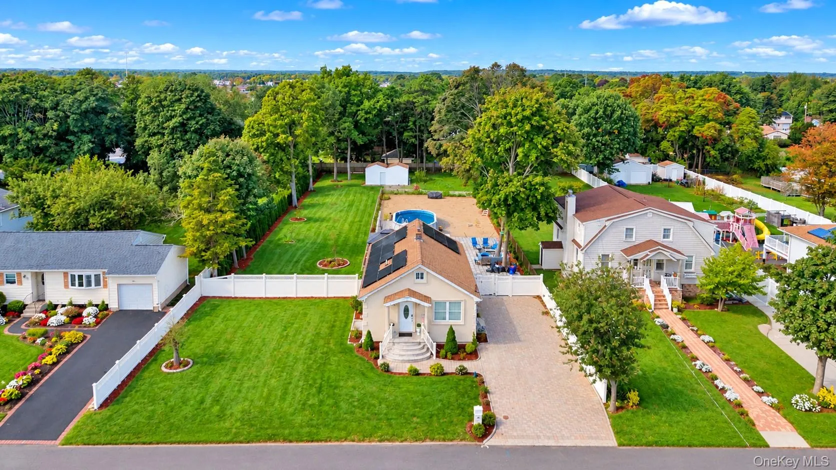 45 Matthews Avenue, West Babylon, NY, 5 Bedrooms Bedrooms, 10 Rooms Rooms,2 BathroomsBathrooms,Residential,For Rent,Matthews,0,1058394 45 Matthews Avenue, West Babylon, NY, 5 Bedrooms Bedrooms, 10 Rooms Rooms,2 BathroomsBathrooms,Residential,For Rent,Matthews,0,1058394